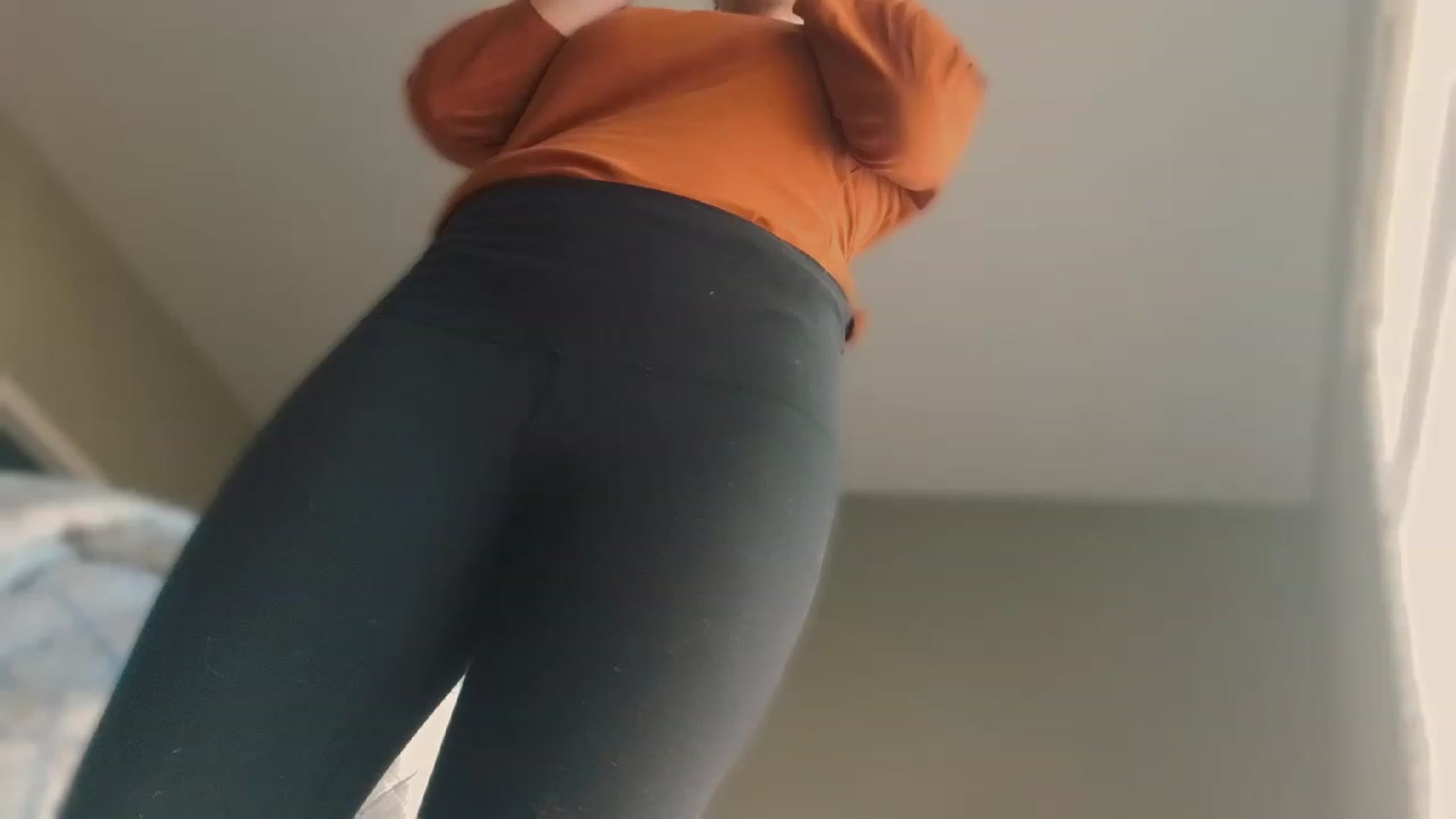 Gallery image thumbnail from olivia_virgo's myfreecams stream on, 03/16/2023, 21:19 image 6 of 20