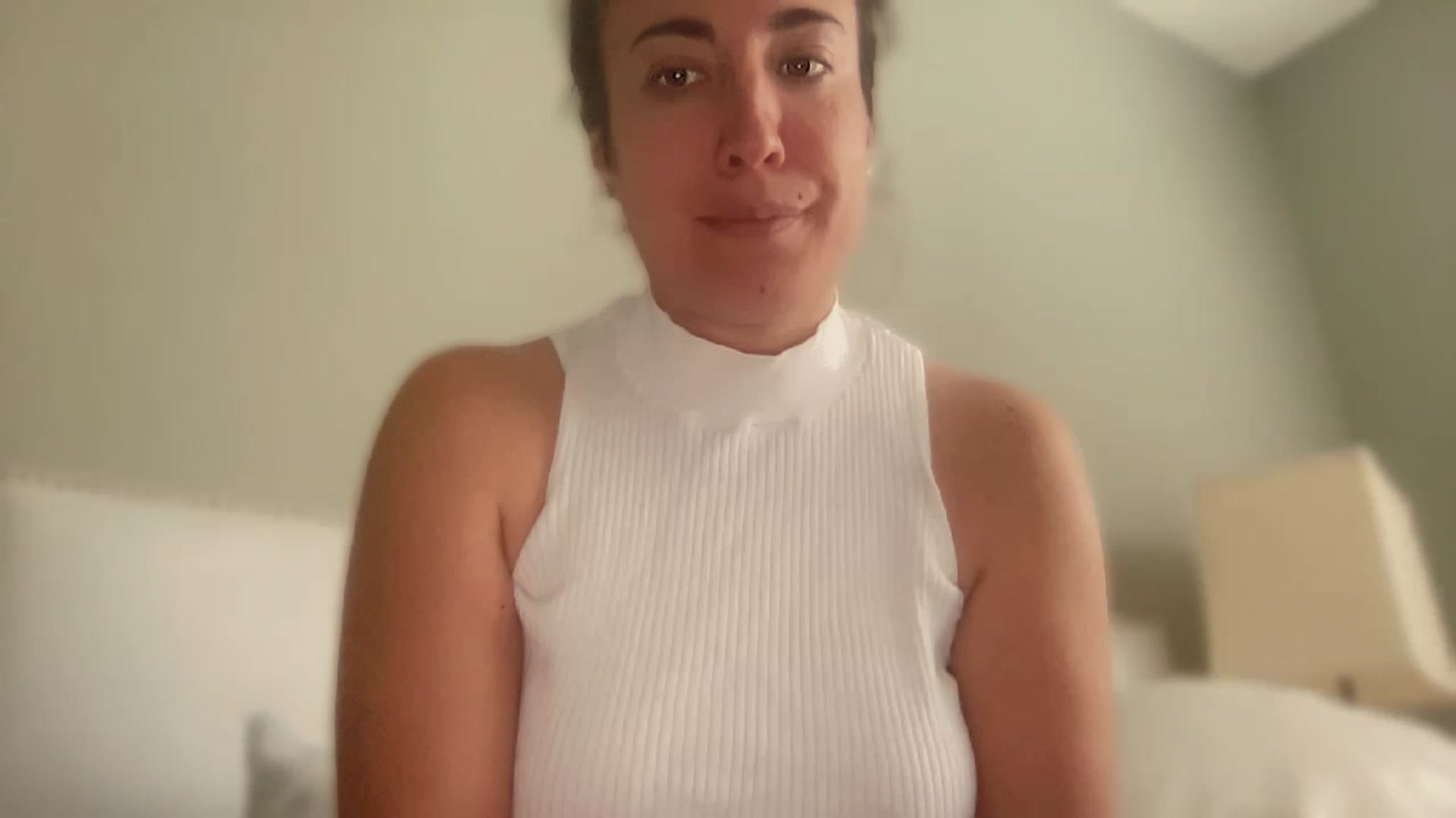 Gallery image thumbnail from olivia_virgo's myfreecams stream on, 03/25/2023, 16:58 image 19 of 20