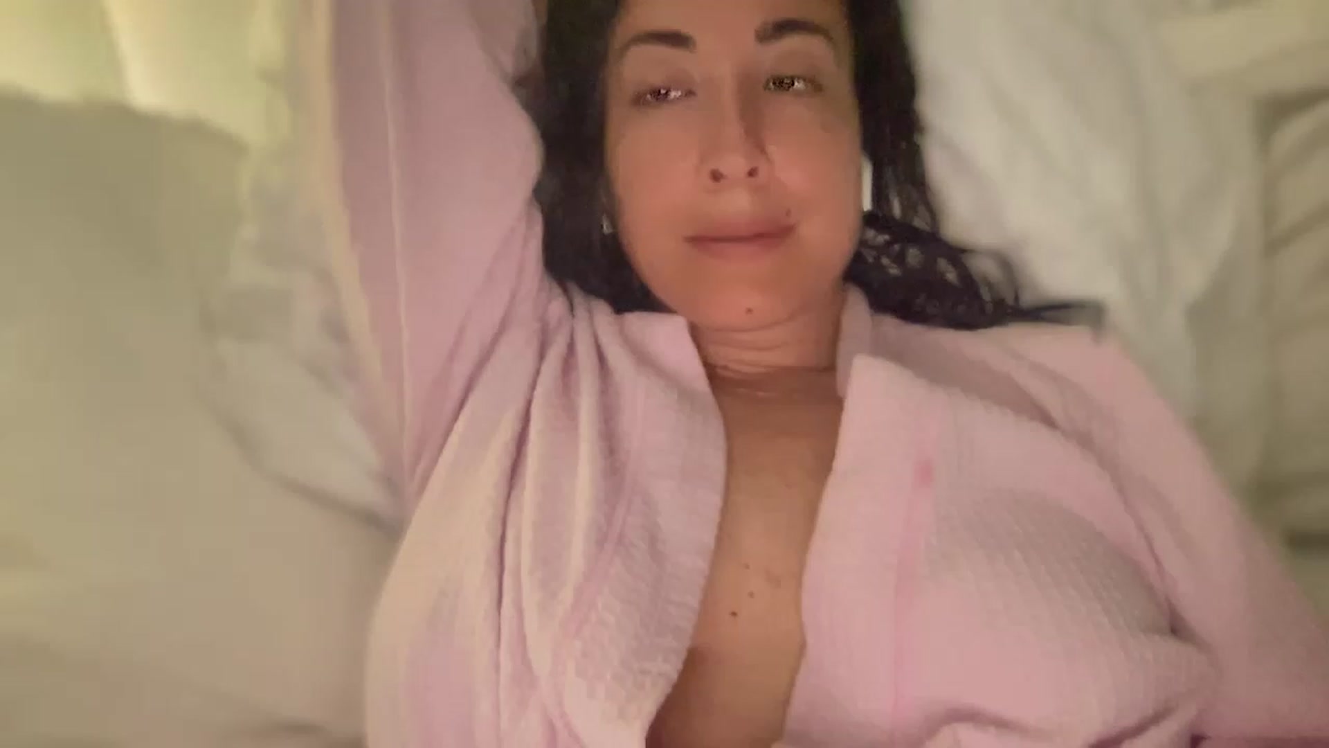 Gallery image thumbnail from olivia_virgo's myfreecams stream on, 03/28/2023, 23:53 image 20 of 20