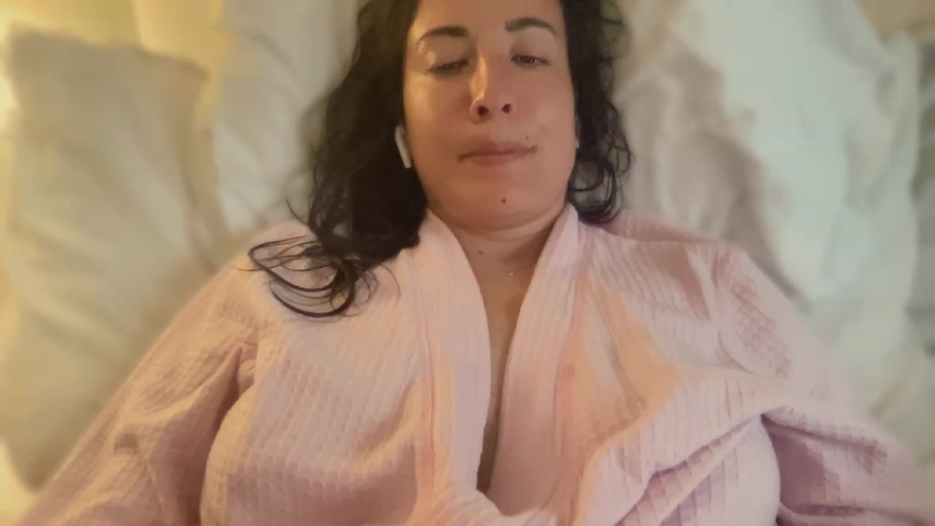 Gallery image thumbnail from olivia_virgo's myfreecams stream on, 03/28/2023, 23:53 image 8 of 20