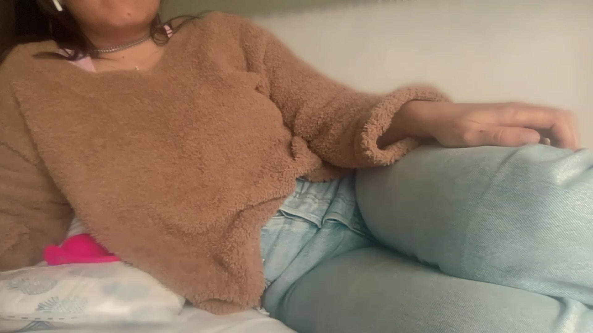 Gallery image thumbnail from olivia_virgo's myfreecams stream on, 03/31/2023, 19:45 image 13 of 20