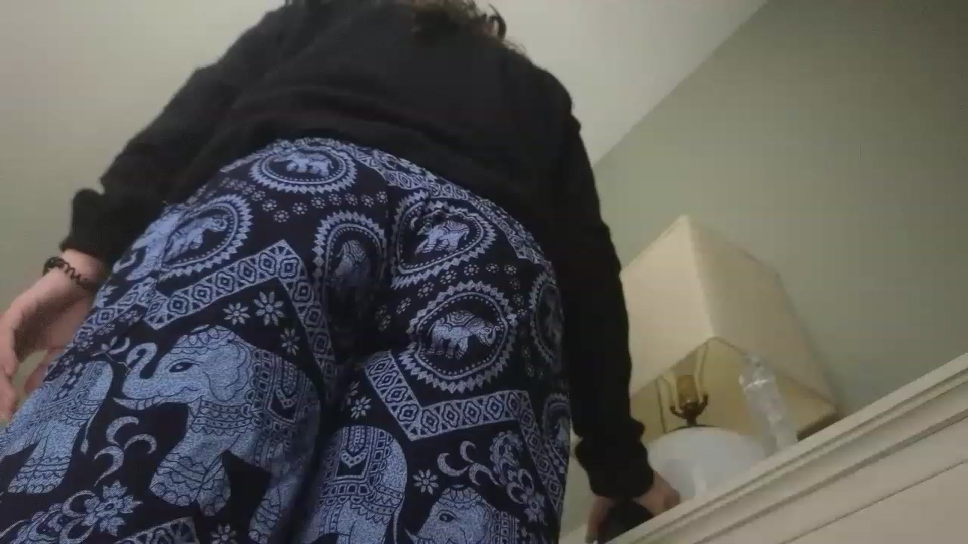Gallery image thumbnail from olivia_virgo's myfreecams stream on, 04/07/2023, 20:29 image 10 of 20