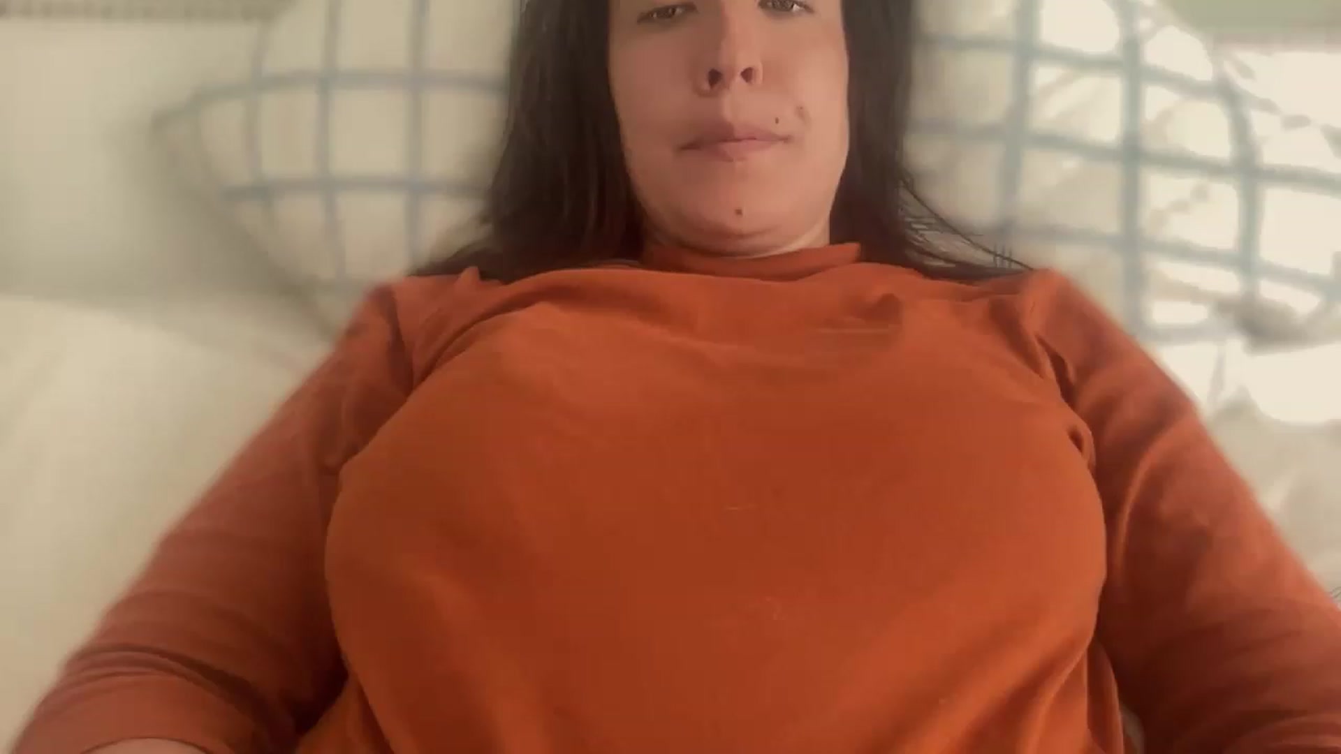 Gallery image thumbnail from olivia_virgo's myfreecams stream on, 04/23/2023, 11:39 image 4 of 20