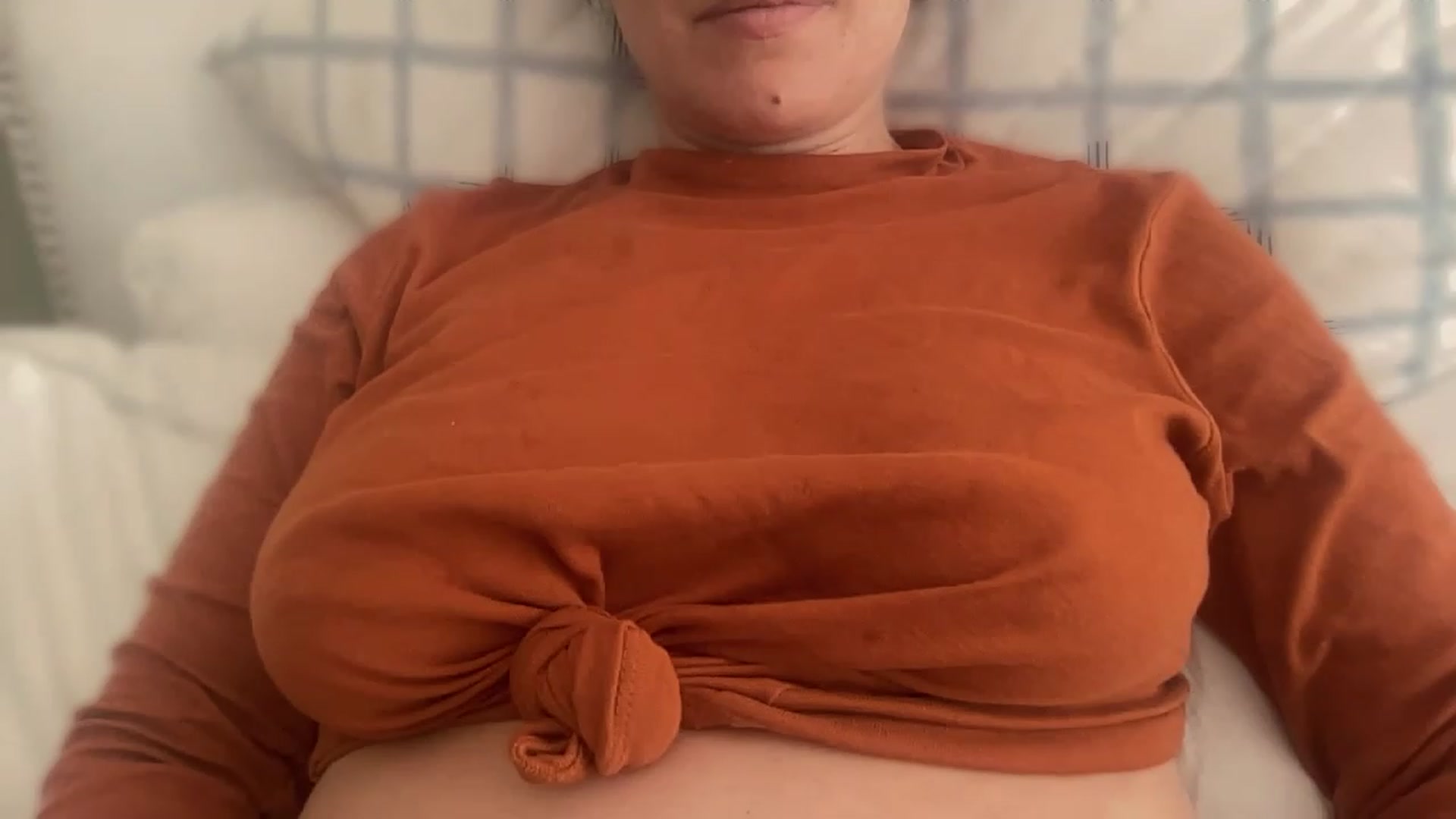 Gallery image thumbnail from olivia_virgo's myfreecams stream on, 04/23/2023, 14:54 image 9 of 20