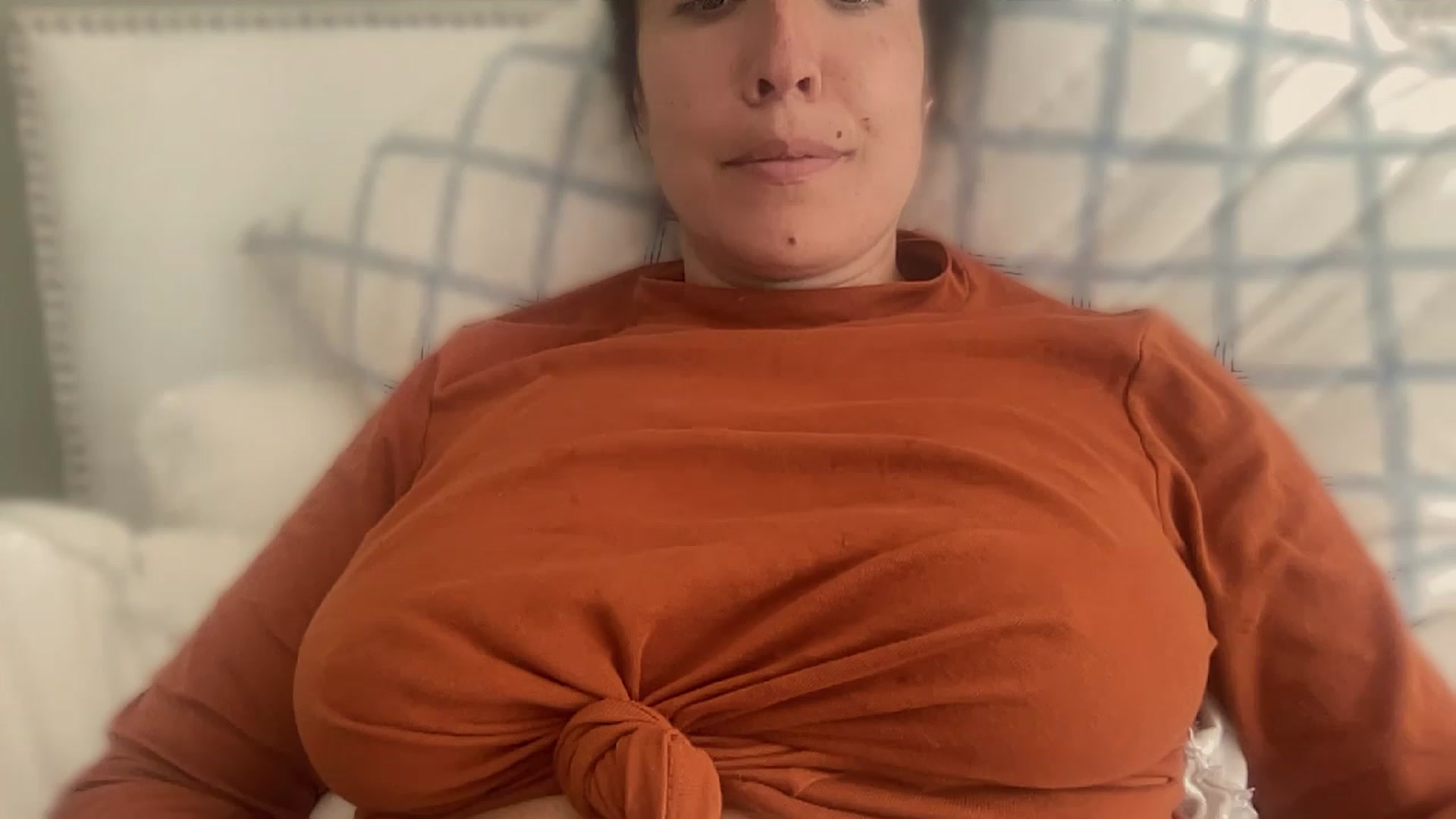 Gallery image thumbnail from olivia_virgo's myfreecams stream on, 04/23/2023, 14:54 image 6 of 20