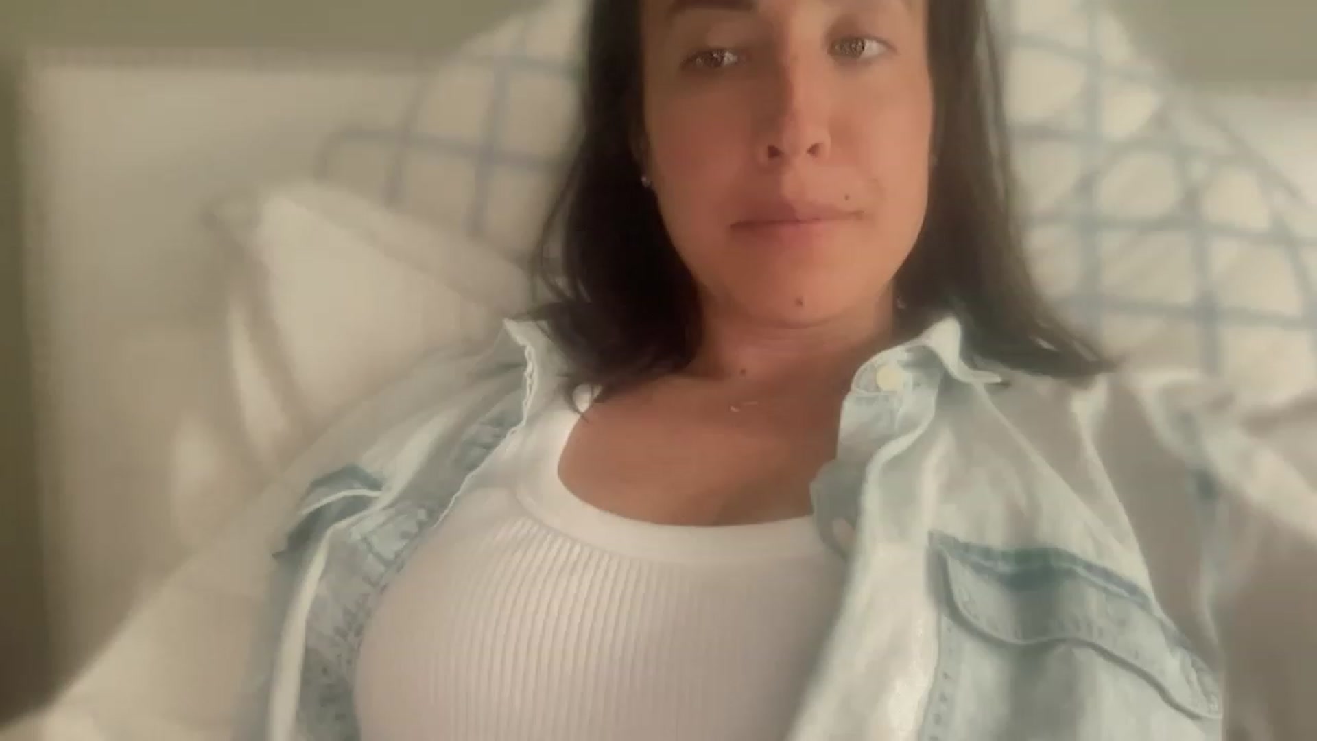 Gallery image thumbnail from olivia_virgo's myfreecams stream on, 04/23/2023, 19:47 image 8 of 20
