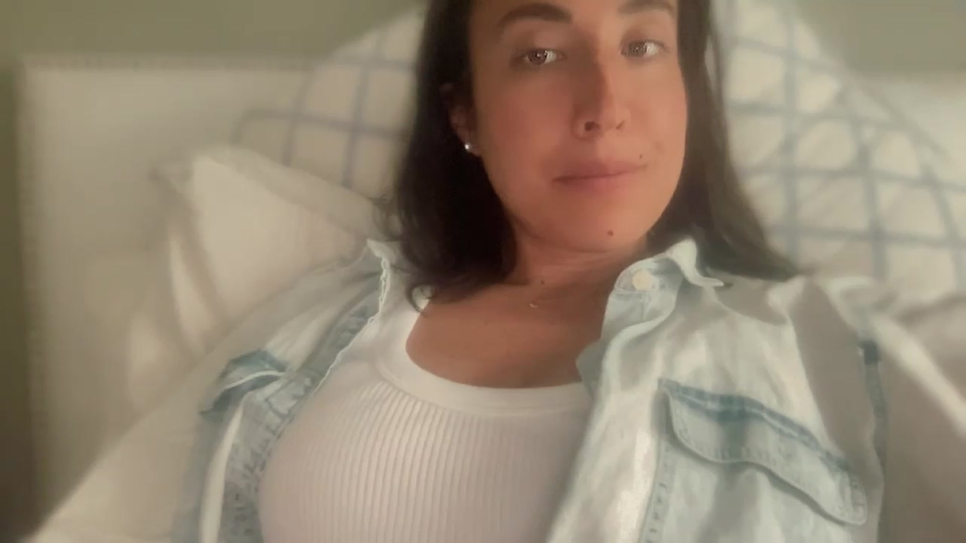 Gallery image thumbnail from olivia_virgo's myfreecams stream on, 04/23/2023, 19:47 image 11 of 20