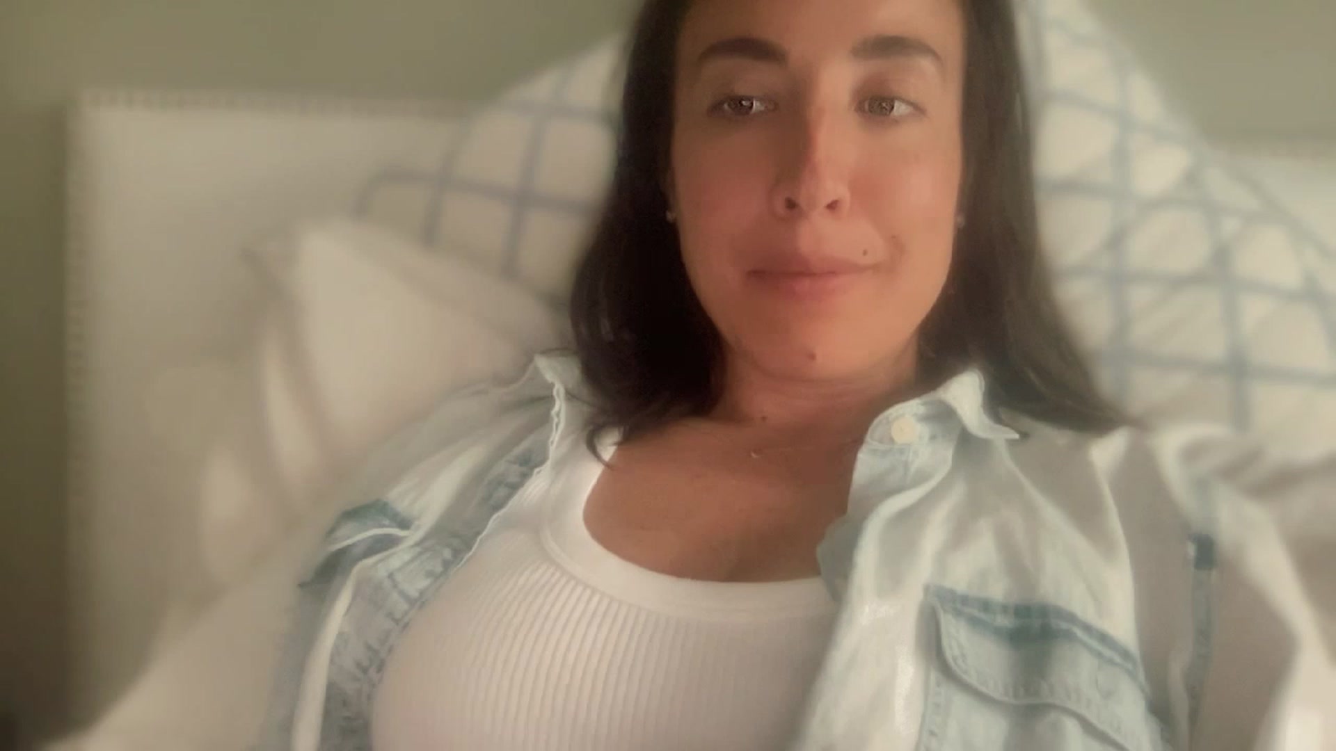 Gallery image thumbnail from olivia_virgo's myfreecams stream on, 04/23/2023, 19:47 image 12 of 20