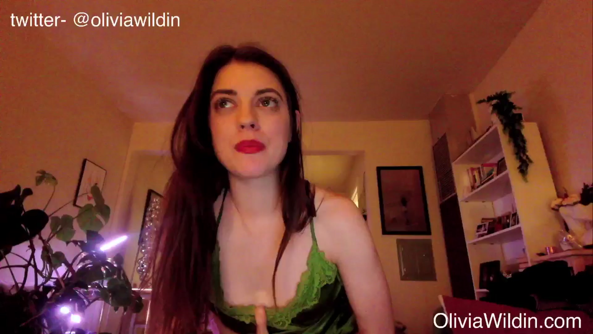 Gallery image thumbnail from oliviawildin's myfreecams stream on, 01/15/2025, 05:32 image 19 of 20