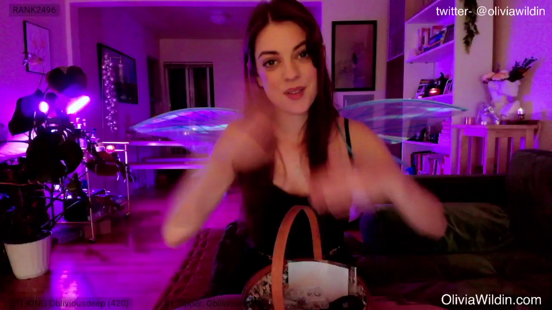 Gallery image thumbnail from oliviawildin's myfreecams stream on, 02/26/2025, 05:41 image 2 of 20