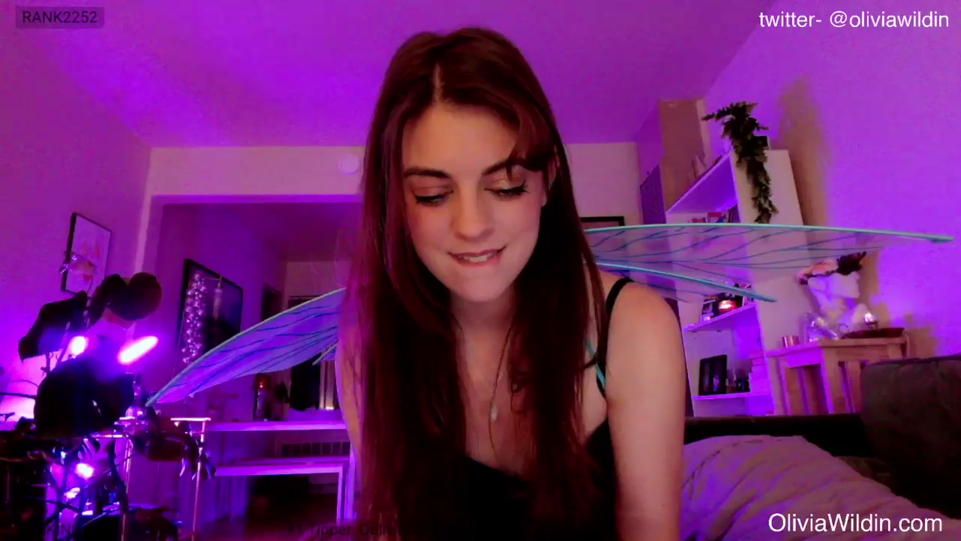 Gallery image thumbnail from oliviawildin's myfreecams stream on, 02/26/2025, 05:41 image 14 of 20