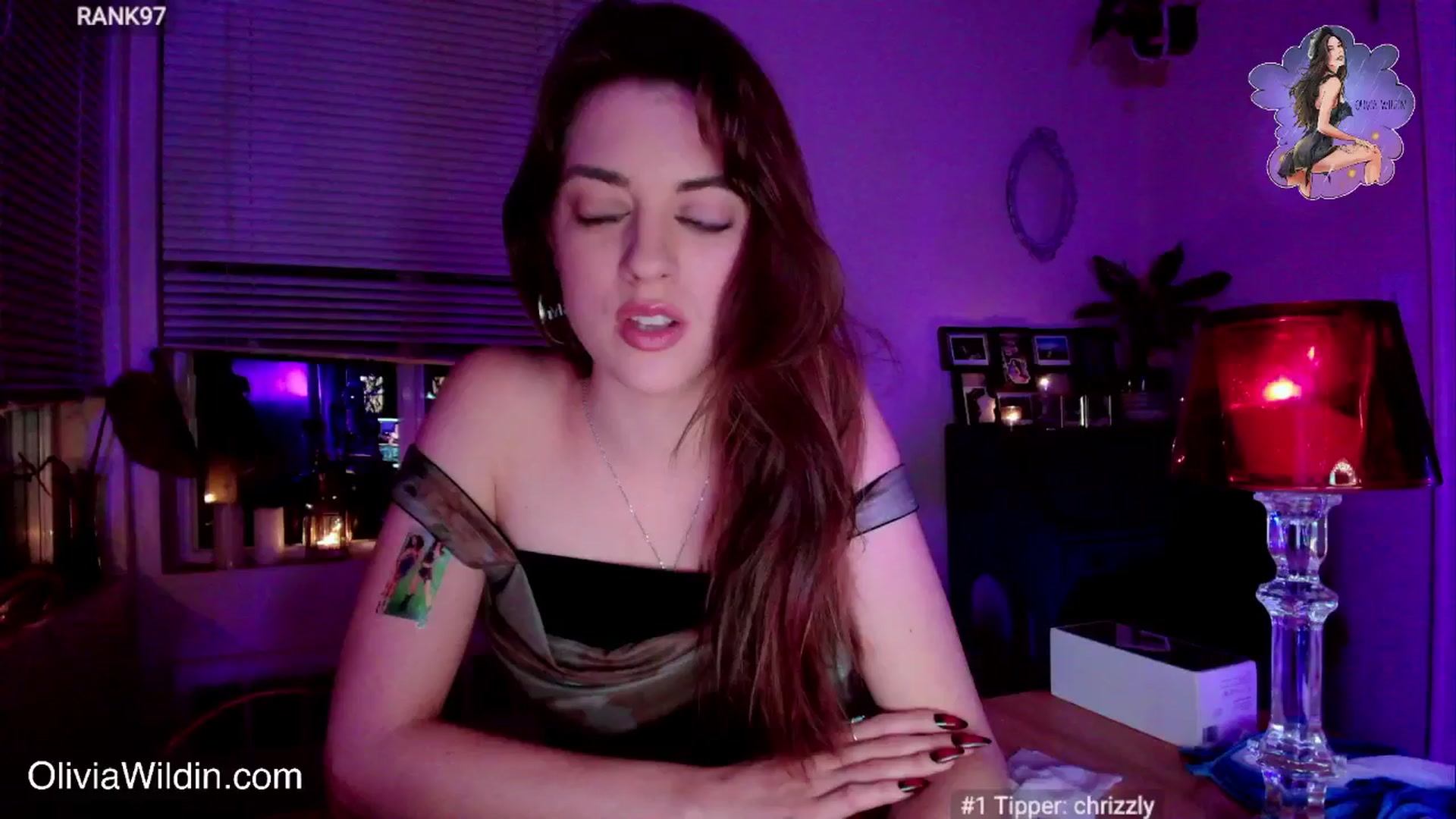 Gallery image thumbnail from oliviawildin's myfreecams stream on, 04/10/2025, 04:01 image 16 of 20