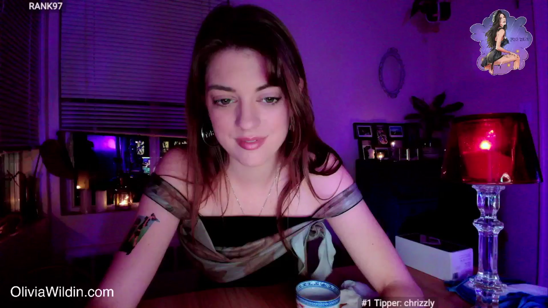 Gallery image thumbnail from oliviawildin's myfreecams stream on, 04/10/2025, 04:01 image 12 of 20