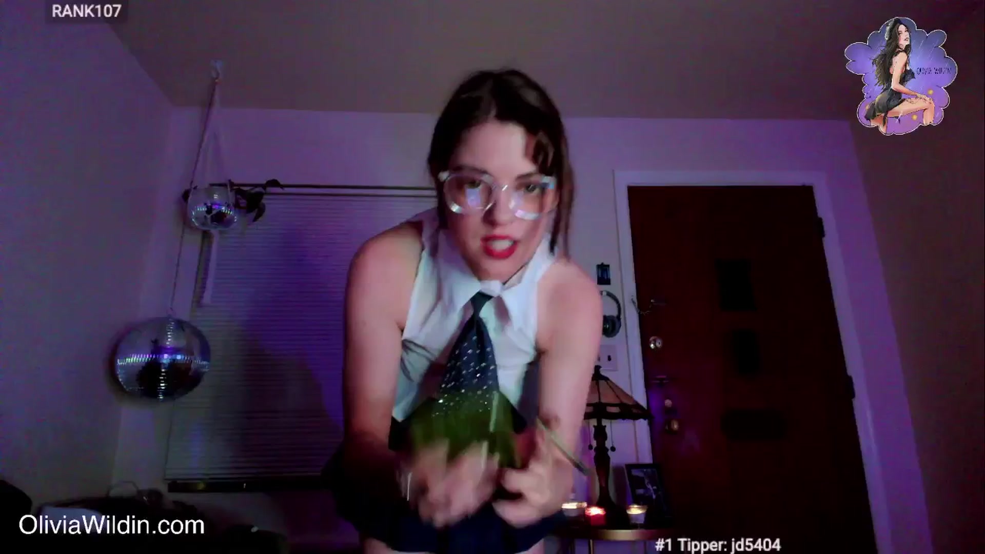 Gallery image thumbnail from oliviawildin's myfreecams stream on, 04/15/2025, 05:00 image 14 of 20