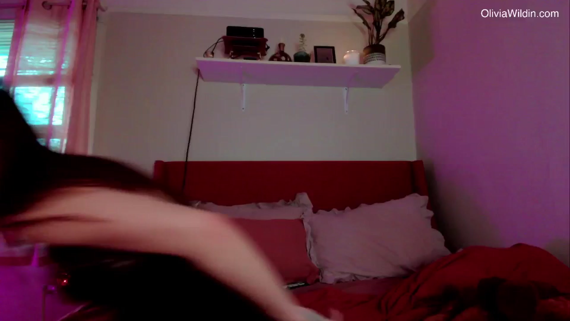 Gallery image thumbnail from oliviawildin's myfreecams stream on, 06/26/2025, 04:40 image 4 of 20