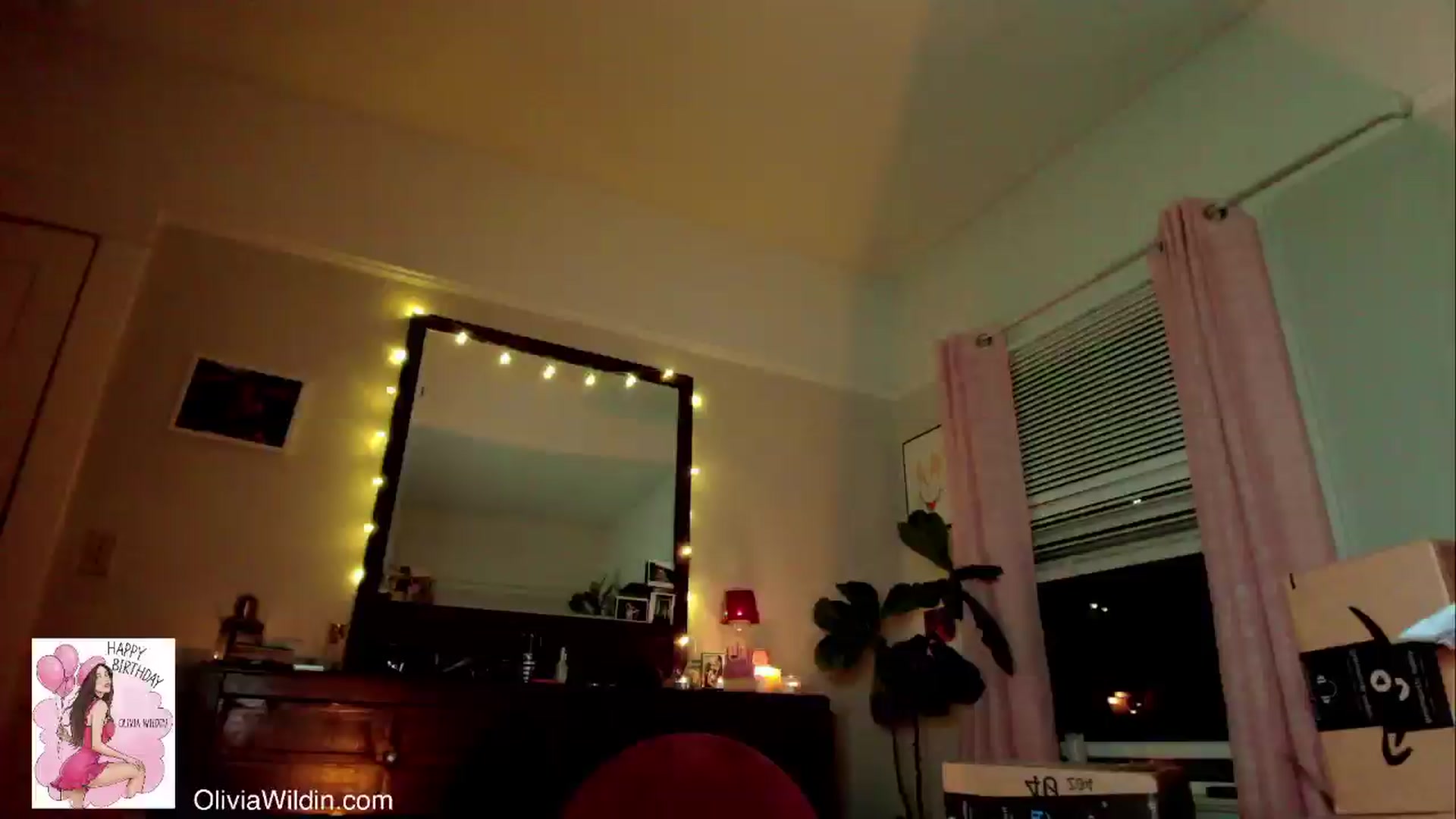 Gallery image thumbnail from oliviawildin's myfreecams stream on, 12/08/2025, 05:16 image 8 of 20