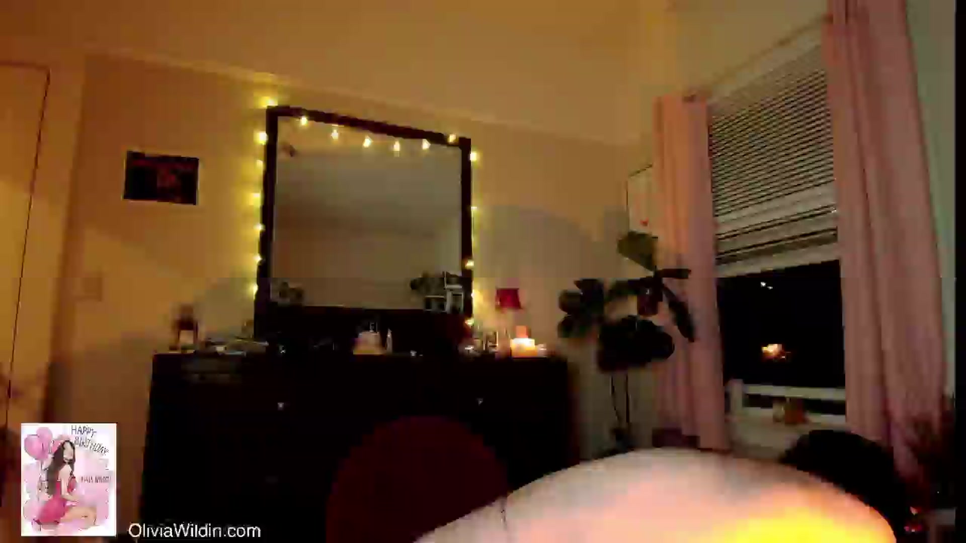 Gallery image thumbnail from oliviawildin's myfreecams stream on, 12/08/2025, 08:06 image 17 of 20