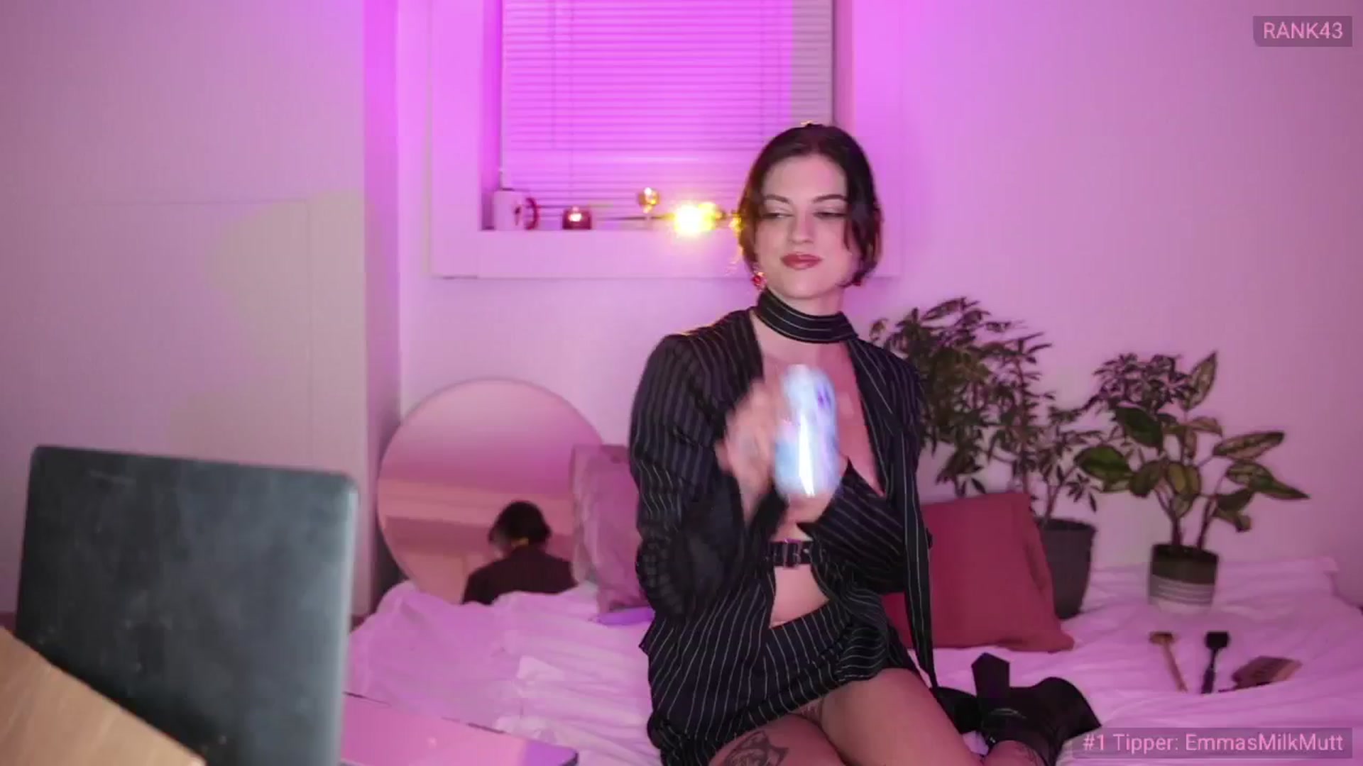 Gallery image thumbnail from oliviawildin's myfreecams stream on, 04/10/2026, 06:07 image 10 of 20