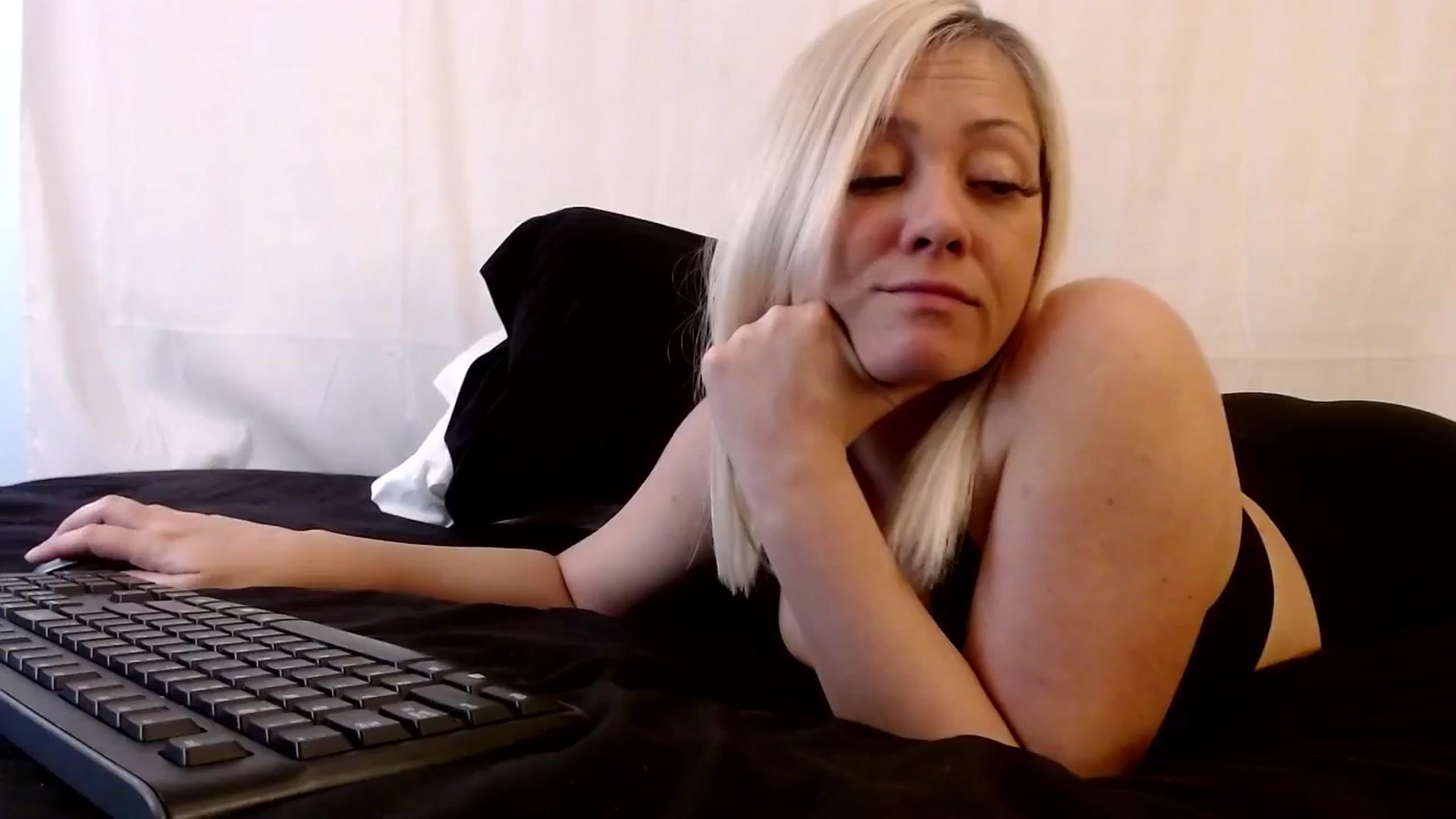 Gallery image thumbnail from oneinabillion's myfreecams stream on, 07/23/2024, 07:56 image 4 of 20