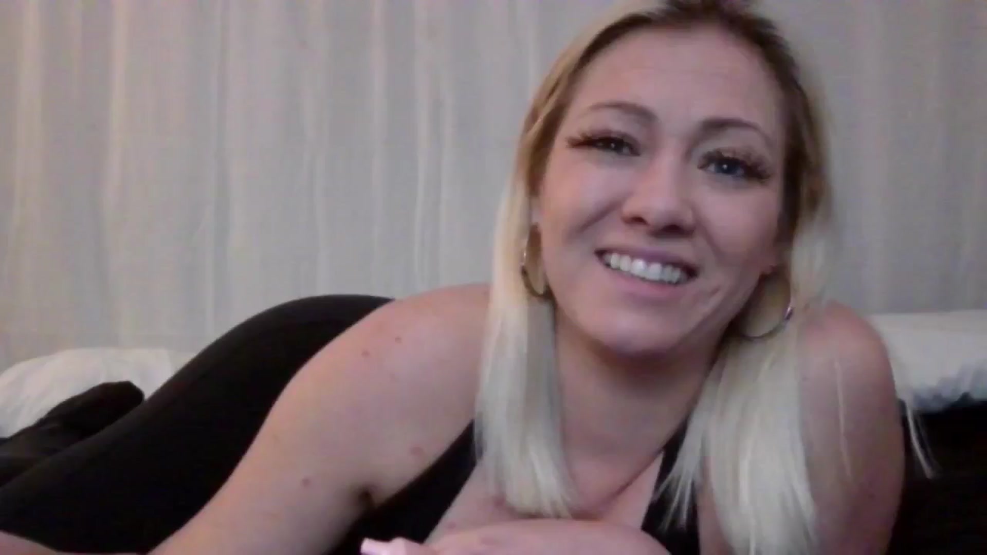 Gallery image thumbnail from oneinabillion's myfreecams stream on, 07/28/2024, 09:35 image 13 of 20
