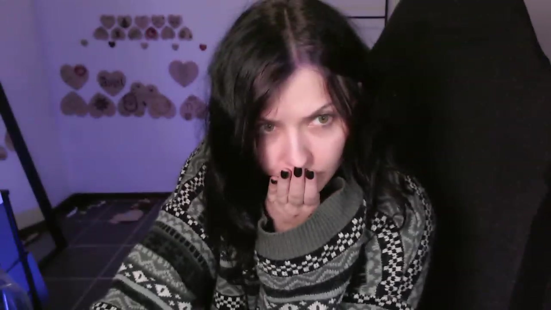 Gallery image thumbnail from online's myfreecams stream on, 12/29/2023, 05:21 image 16 of 20