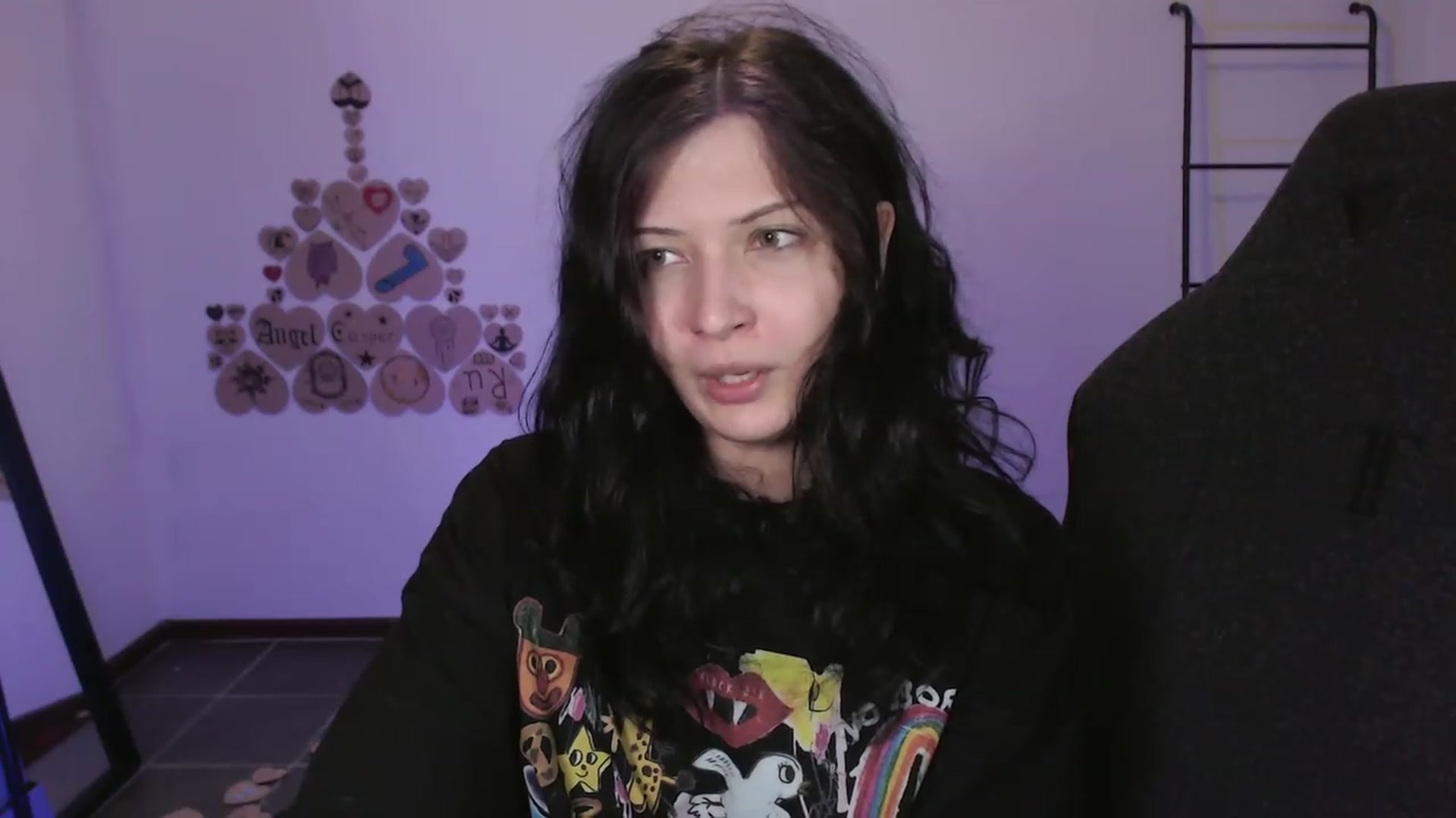 Gallery image thumbnail from online's myfreecams stream on, 12/29/2023, 05:21 image 5 of 20