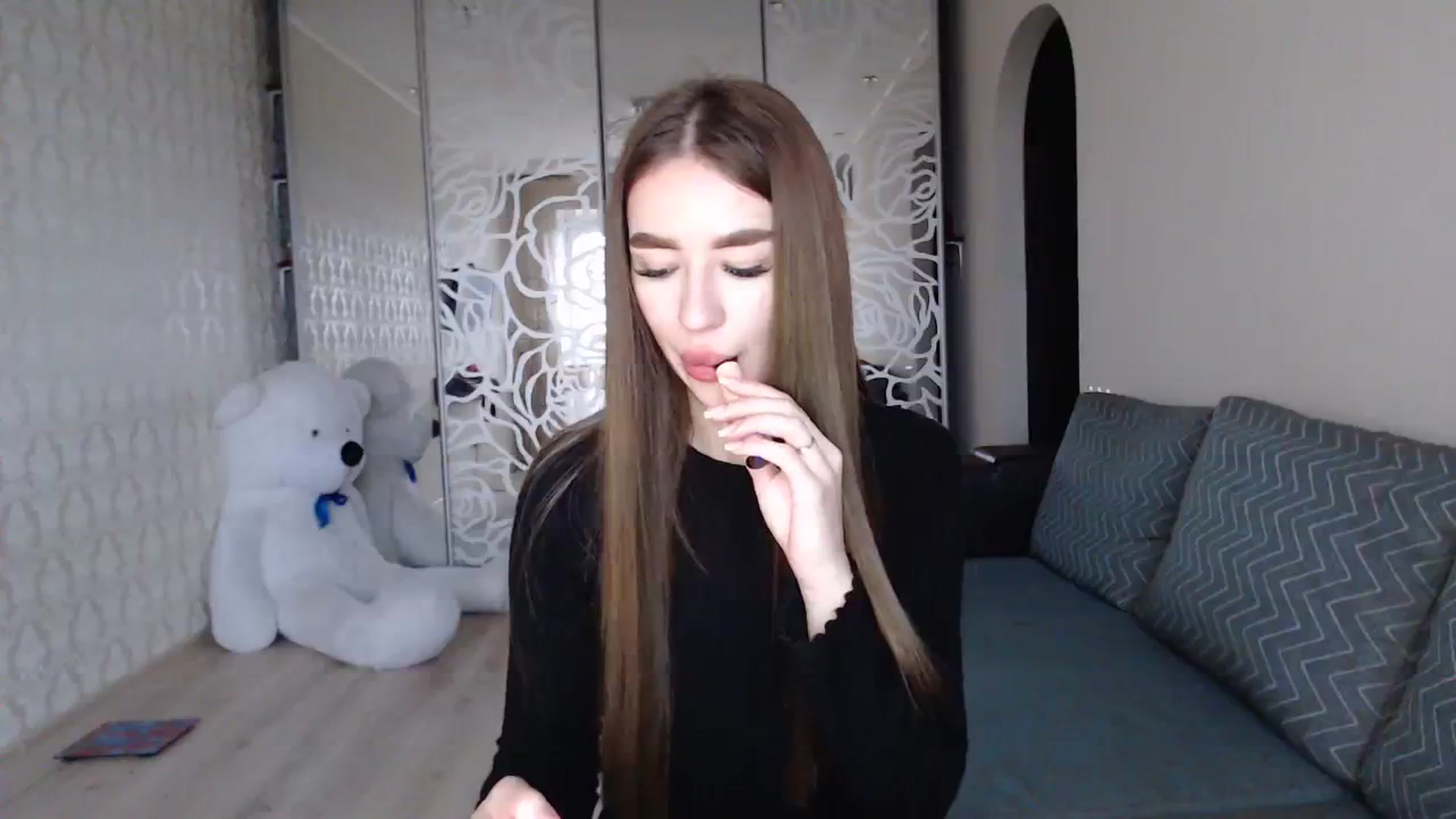 Gallery image thumbnail from only_Alisha's myfreecams stream on, 11/22/2023, 12:38 image 18 of 20