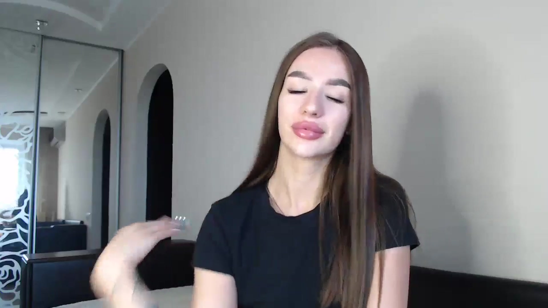 Gallery image thumbnail from only_Alisha's myfreecams stream on, 05/26/2024, 11:32 image 10 of 20