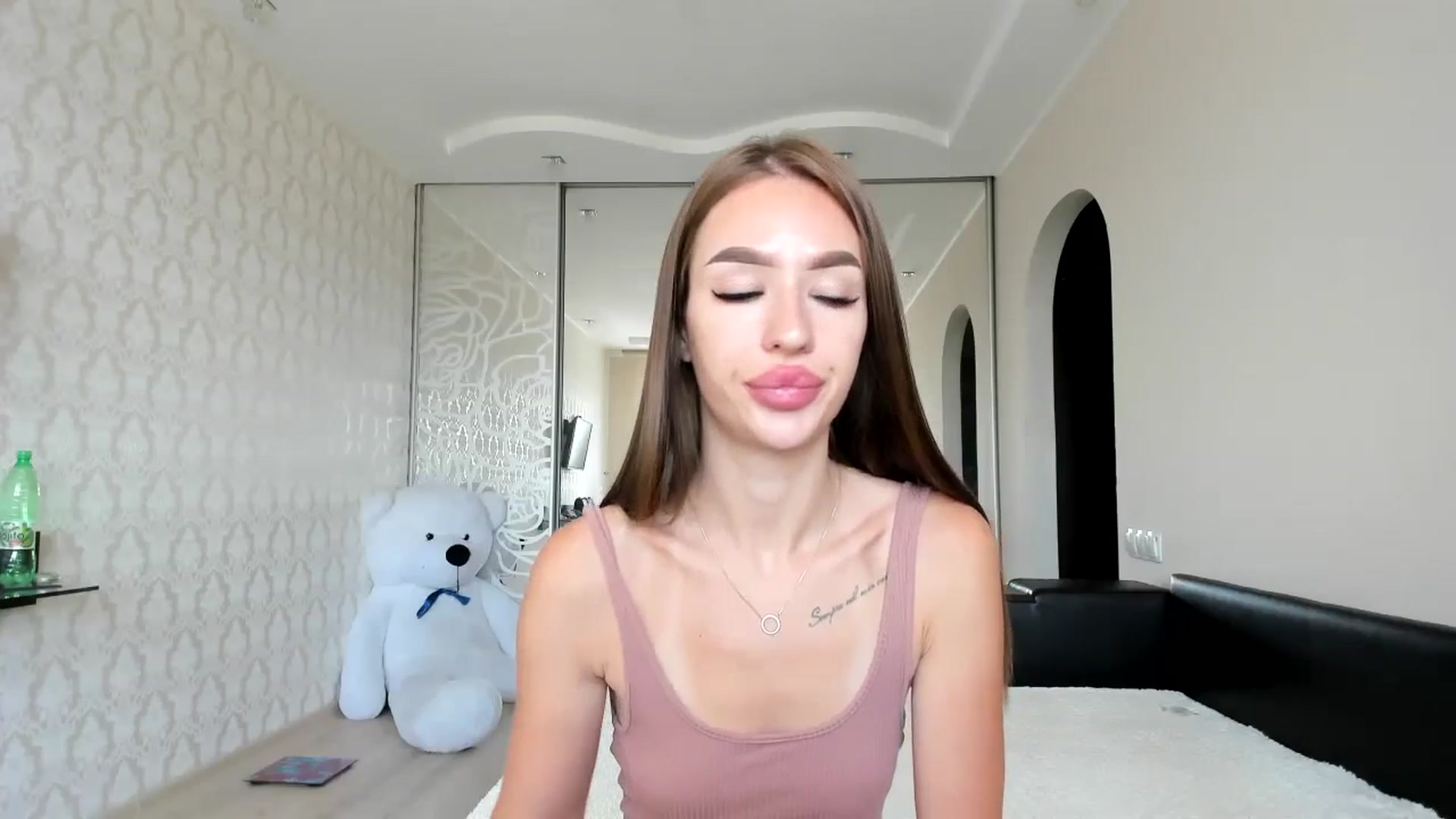 Gallery image thumbnail from only_Alisha's myfreecams stream on, 07/28/2024, 09:26 image 17 of 20