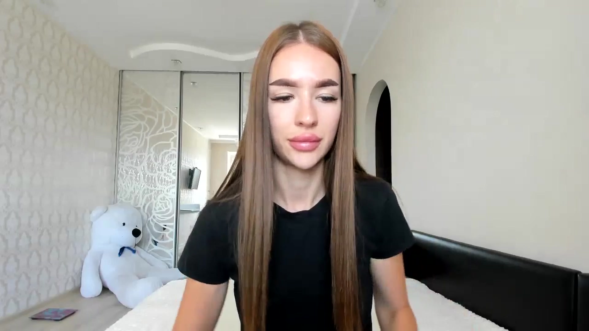 Gallery image thumbnail from only_Alisha's myfreecams stream on, 08/16/2024, 09:47 image 16 of 20