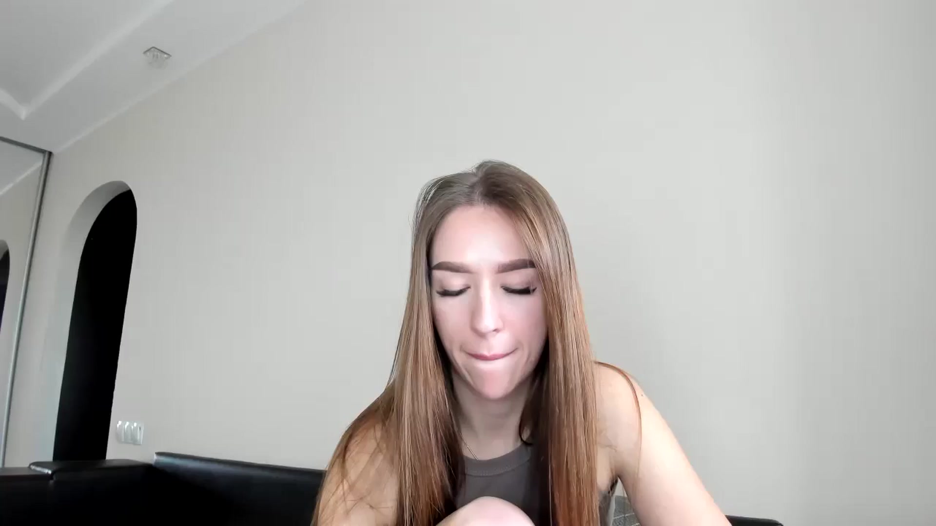 Gallery image thumbnail from only_Alisha's myfreecams stream on, 05/14/2025, 13:55 image 17 of 20