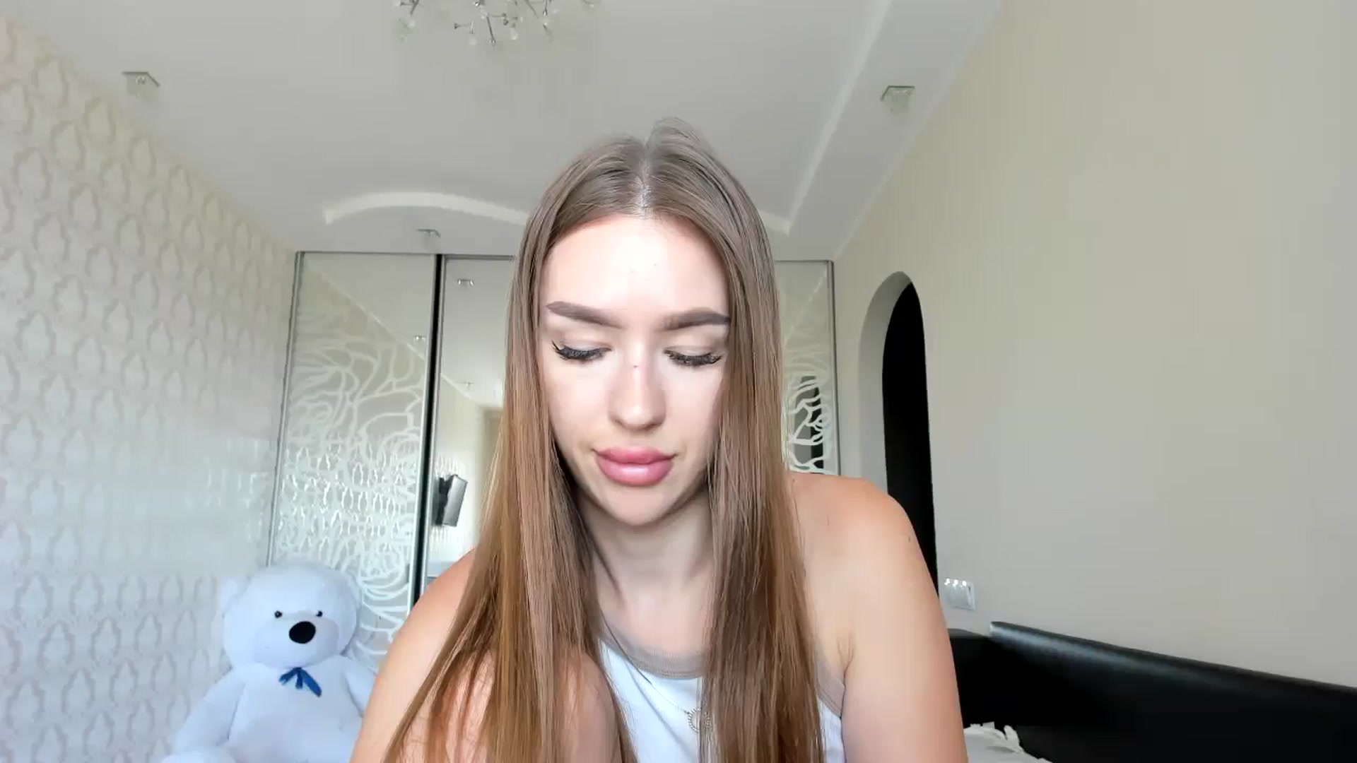 Gallery image thumbnail from only_Alisha's myfreecams stream on, 07/19/2025, 09:23 image 16 of 20