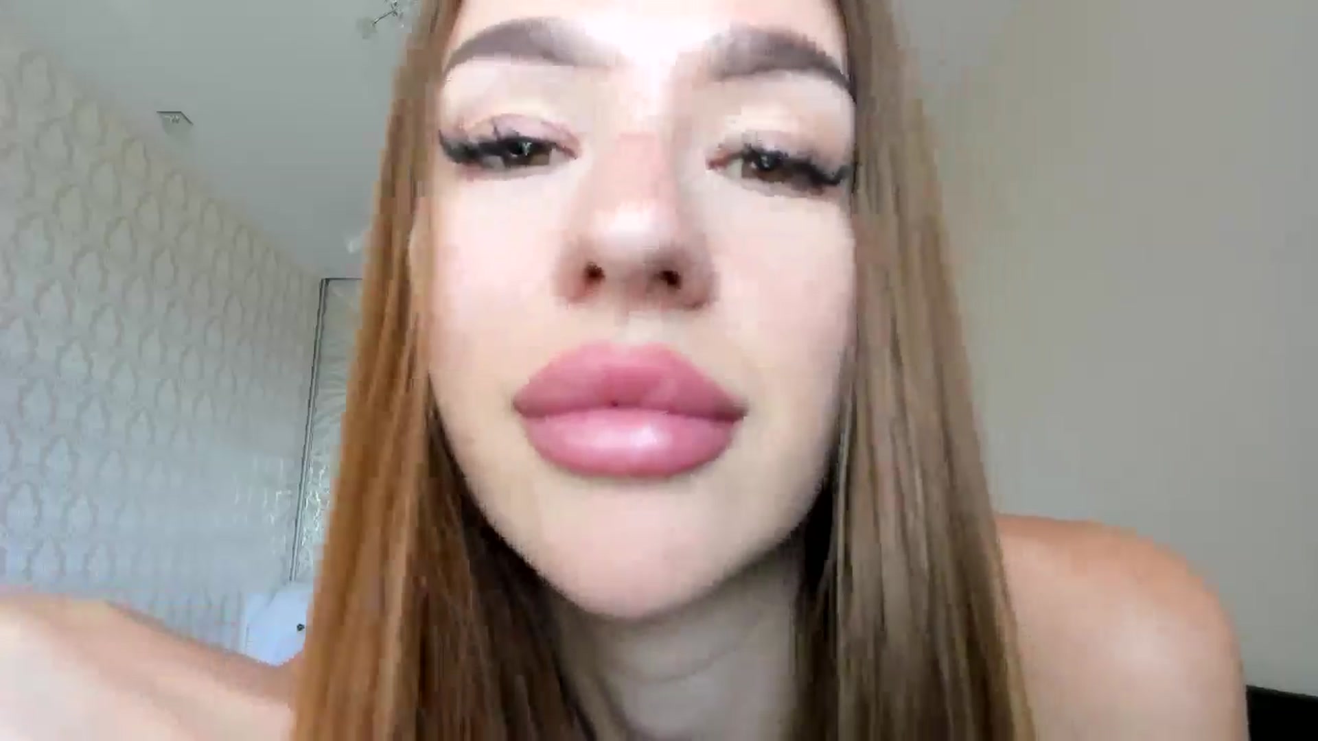 Gallery image thumbnail from only_Alisha's myfreecams stream on, 07/19/2025, 09:23 image 9 of 20