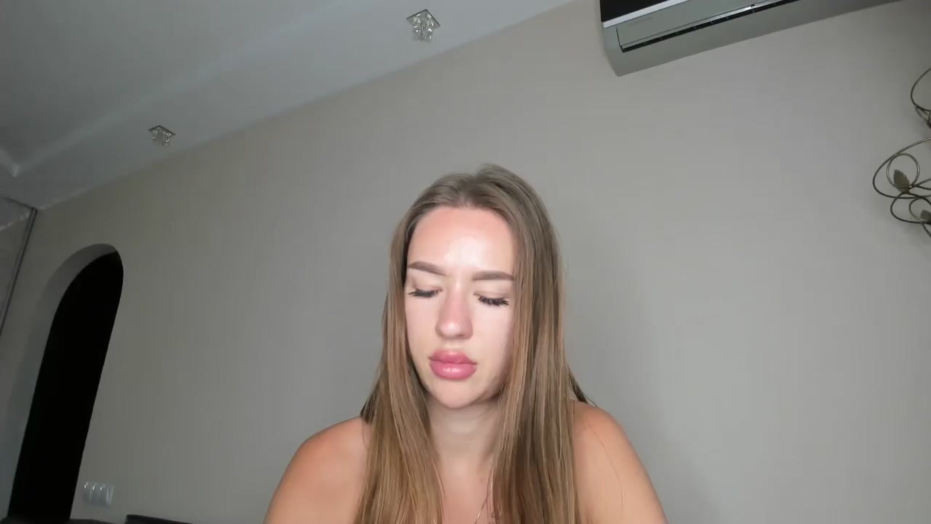 Gallery image thumbnail from only_Alisha's myfreecams stream on, 08/03/2025, 15:35 image 13 of 20