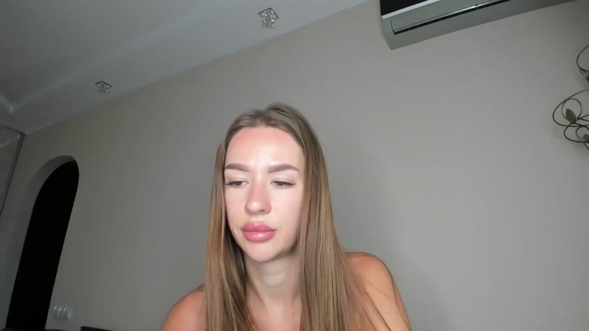 Gallery image thumbnail from only_Alisha's myfreecams stream on, 08/03/2025, 15:35 image 20 of 20