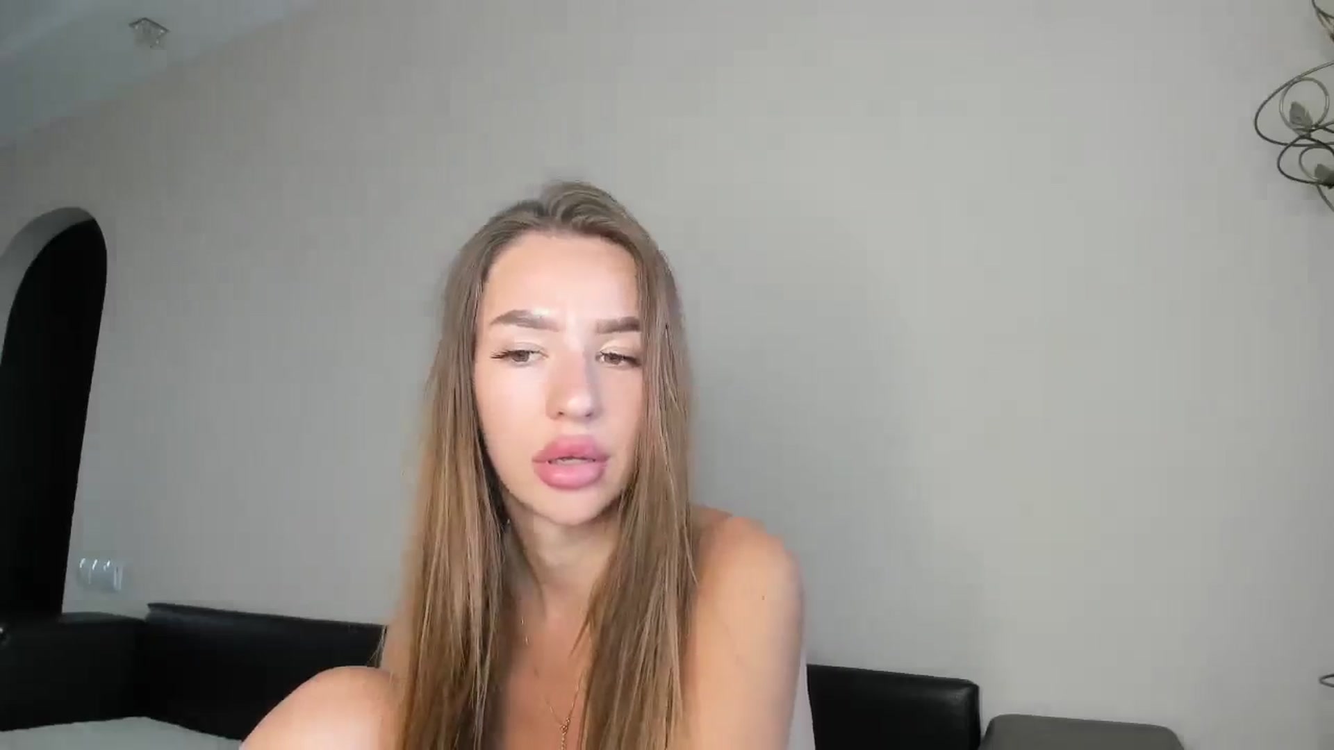 Gallery image thumbnail from only_Alisha's myfreecams stream on, 08/10/2025, 13:41 image 17 of 20