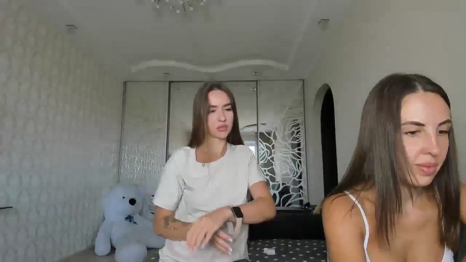 Gallery image thumbnail from only_Alisha's myfreecams stream on, 08/10/2025, 14:52 image 19 of 20