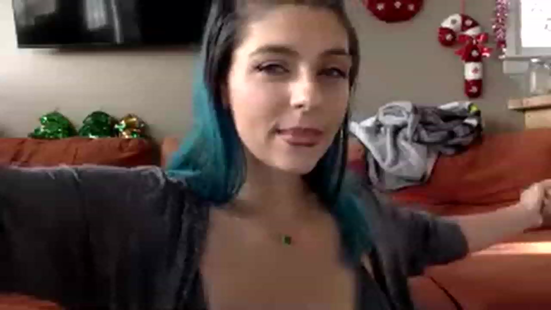 Gallery image thumbnail from onlygirlraven's myfreecams stream on, 12/08/2022, 18:54 image 19 of 20