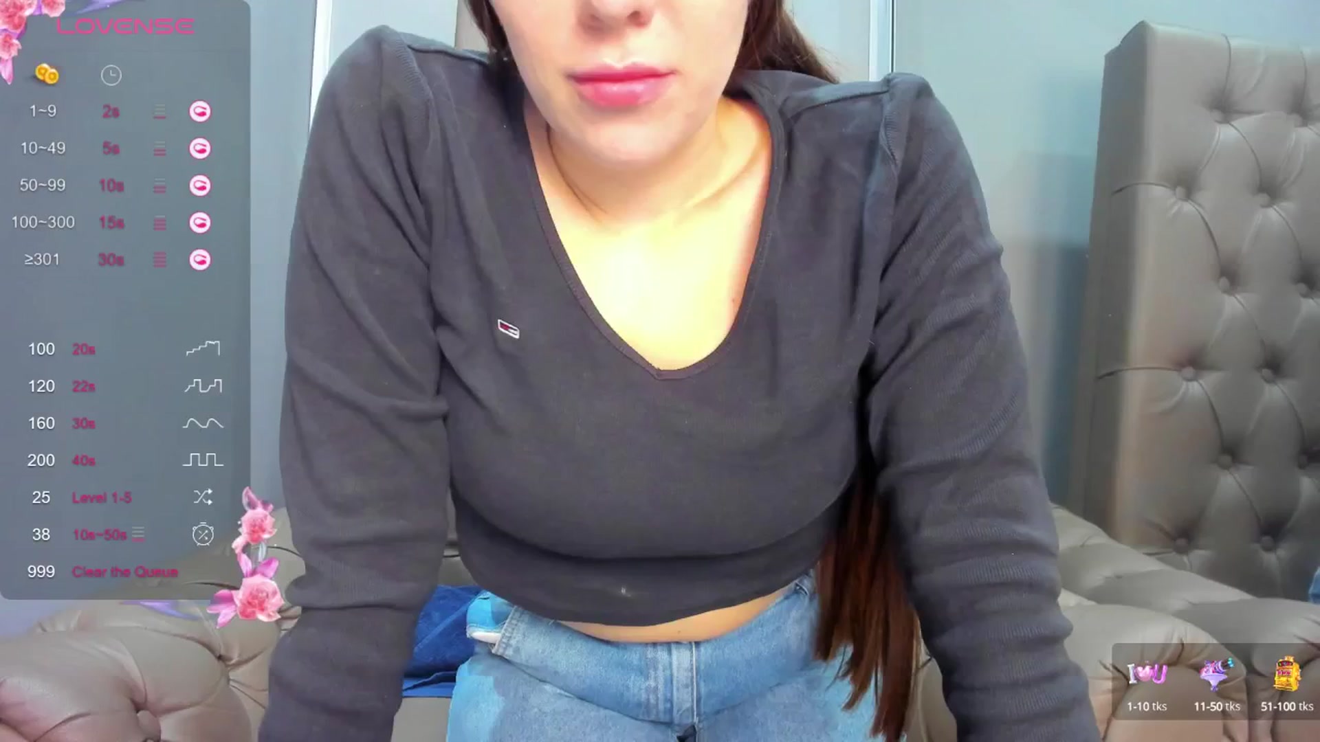 Gallery image thumbnail from ornellamuti's myfreecams stream on, 03/29/2025, 09:37 image 5 of 20