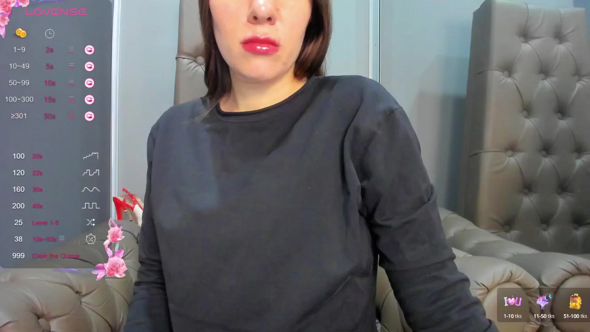 Gallery image thumbnail from ornellamuti's myfreecams stream on, 03/30/2025, 12:14 image 18 of 20
