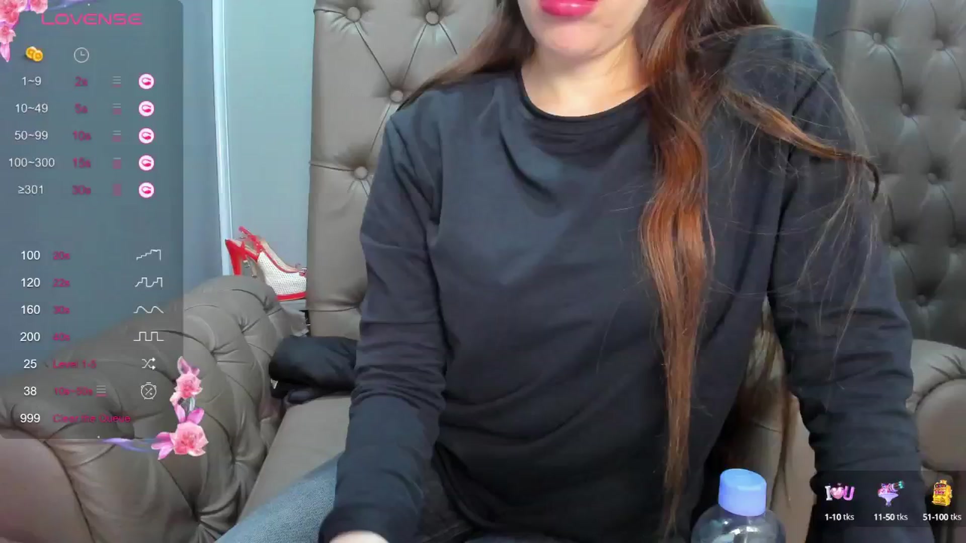 Gallery image thumbnail from ornellamuti's myfreecams stream on, 03/30/2025, 12:46 image 7 of 20