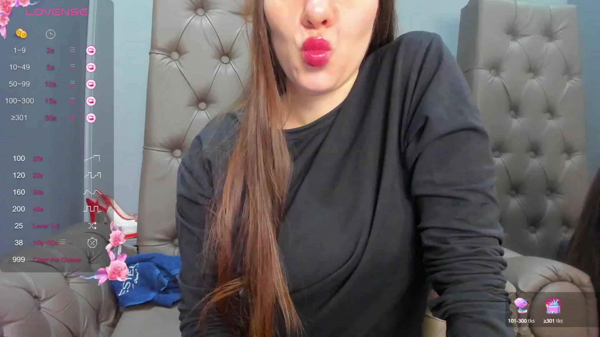 Gallery image thumbnail from ornellamuti's myfreecams stream on, 03/31/2025, 08:00 image 16 of 20