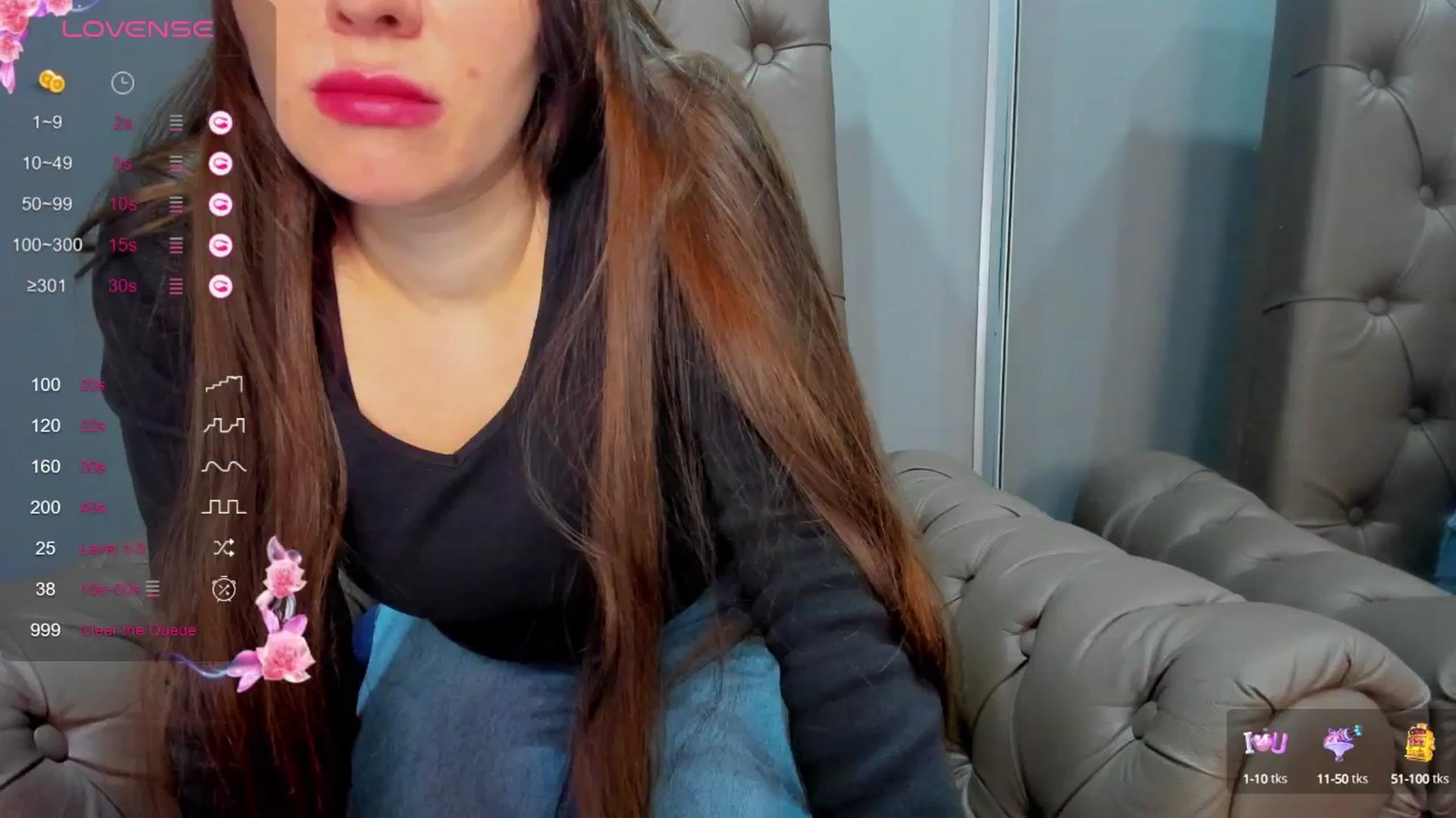 Gallery image thumbnail from ornellamuti's myfreecams stream on, 04/12/2025, 08:47 image 3 of 20