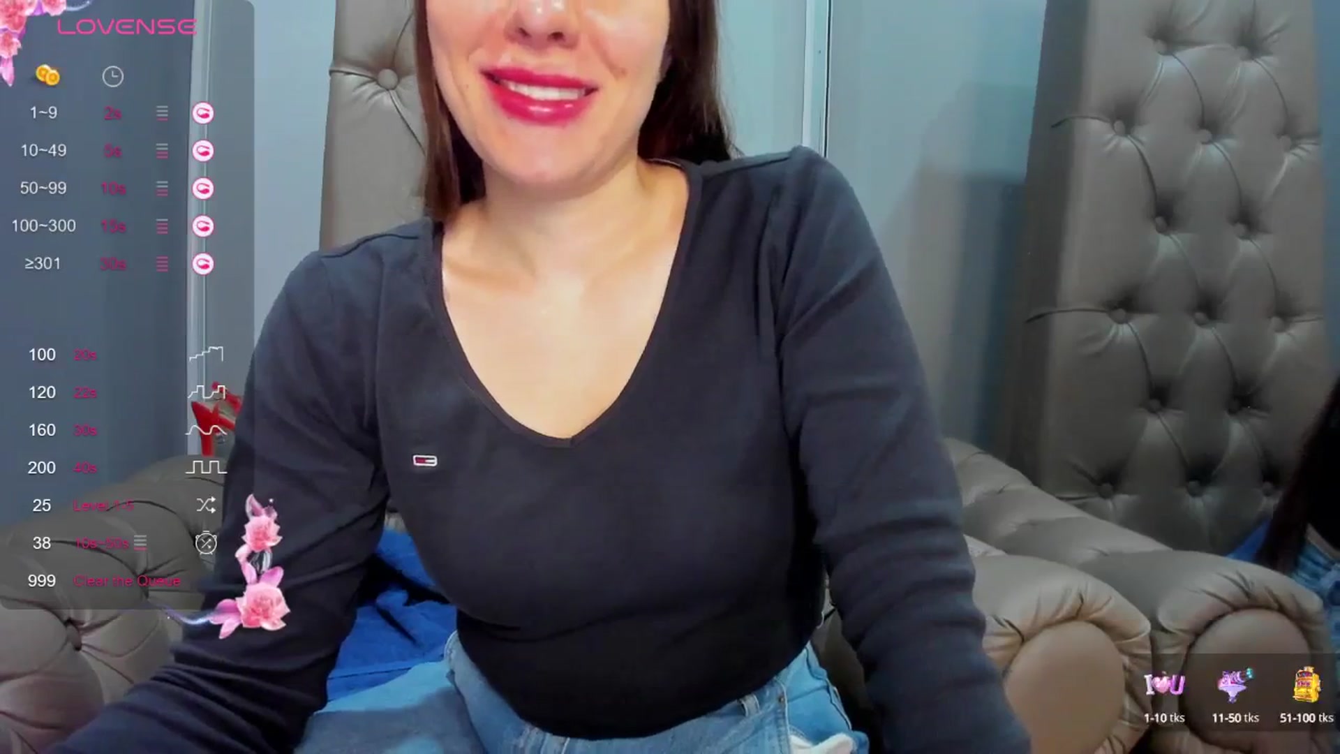 Gallery image thumbnail from ornellamuti's myfreecams stream on, 04/12/2025, 13:09 image 10 of 20
