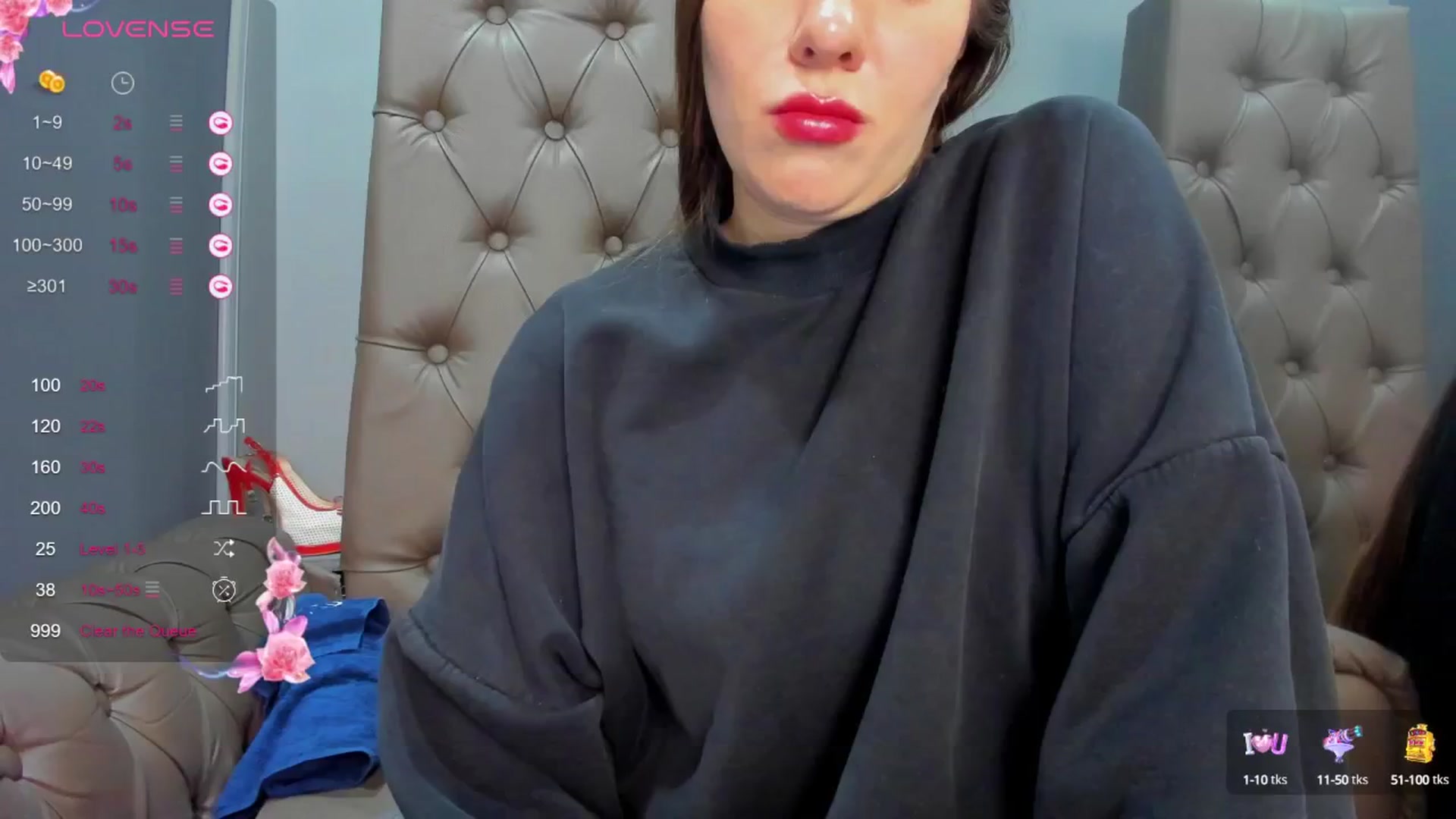 Gallery image thumbnail from ornellamuti's myfreecams stream on, 04/18/2025, 07:20 image 7 of 20
