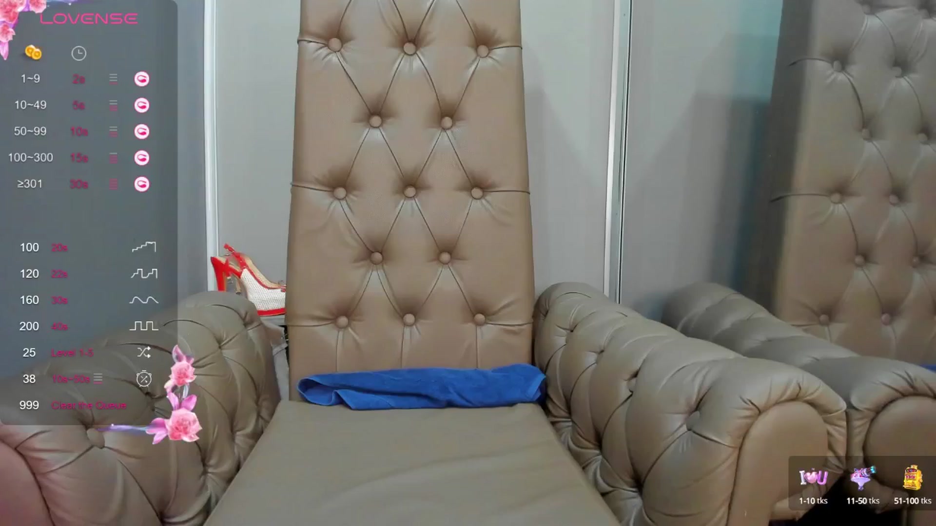 Gallery image thumbnail from ornellamuti's myfreecams stream on, 04/19/2025, 11:46 image 6 of 20