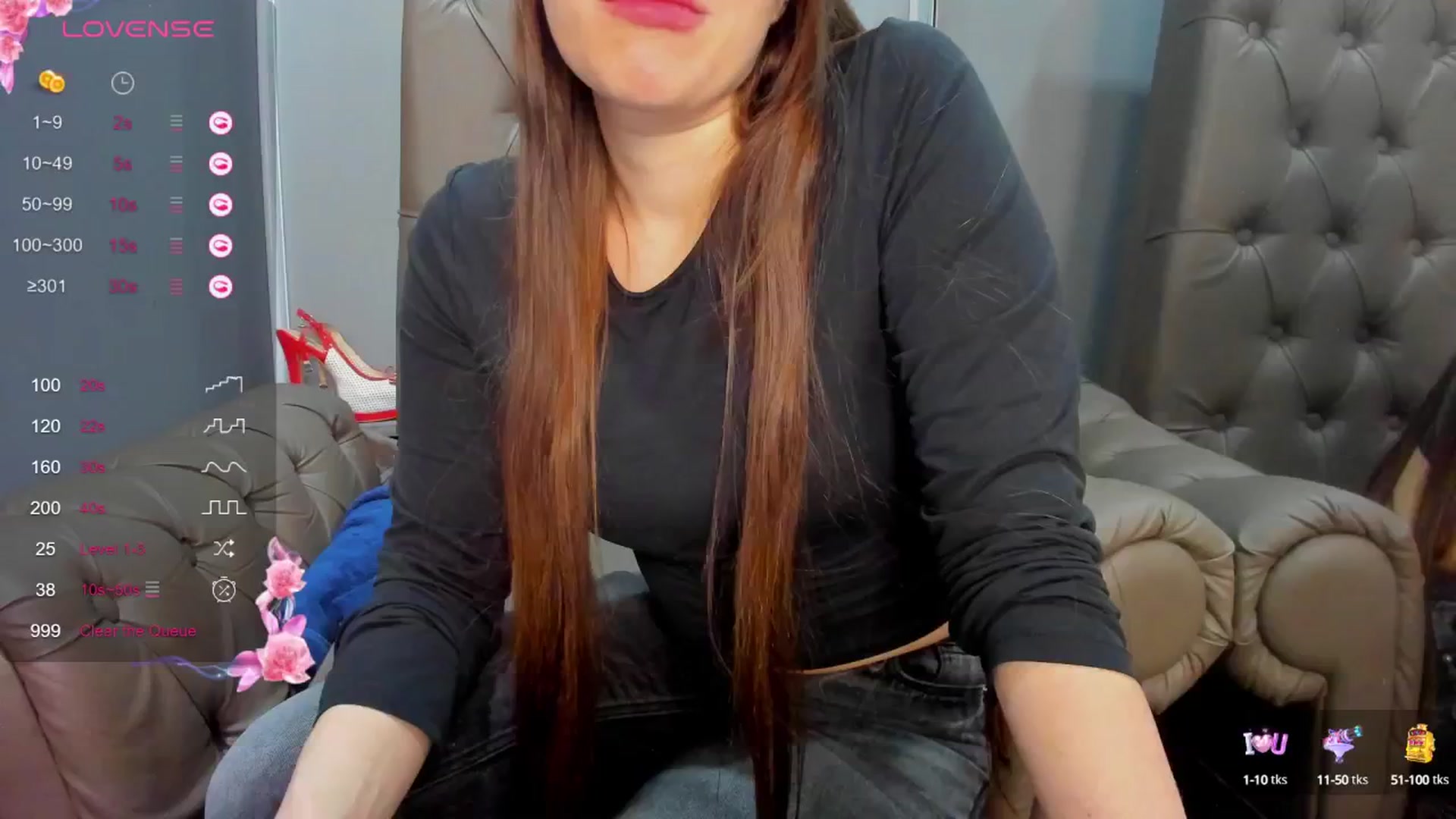 Gallery image thumbnail from ornellamuti's myfreecams stream on, 04/24/2025, 11:42 image 7 of 20