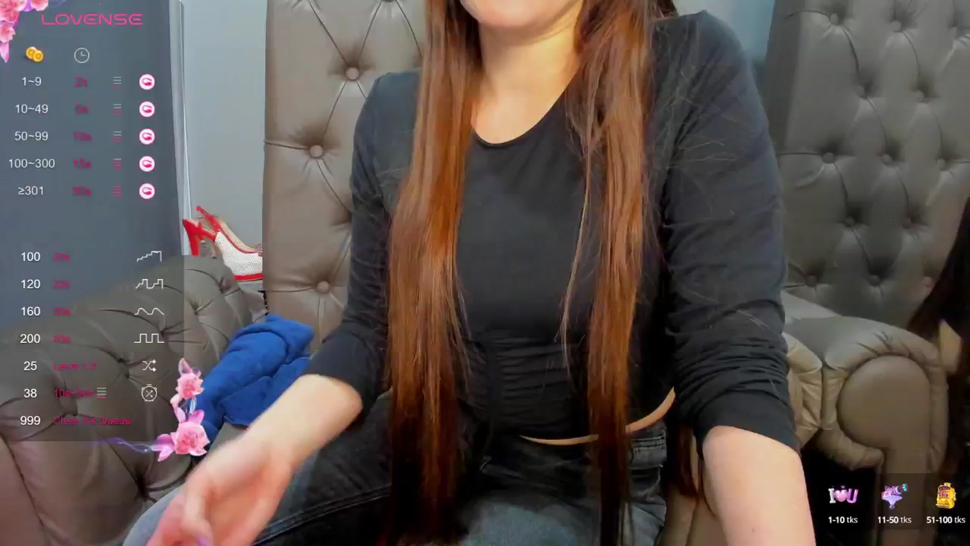 Gallery image thumbnail from ornellamuti's myfreecams stream on, 04/24/2025, 11:42 image 5 of 20