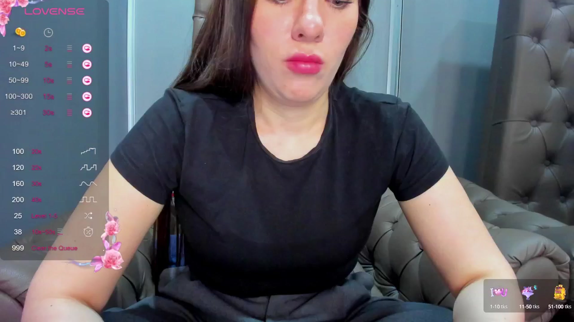 Gallery image thumbnail from ornellamuti's myfreecams stream on, 04/29/2025, 08:59 image 17 of 20