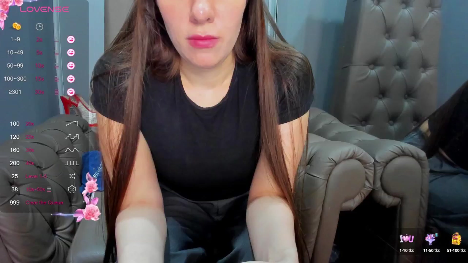 Gallery image thumbnail from ornellamuti's myfreecams stream on, 04/29/2025, 10:54 image 15 of 20